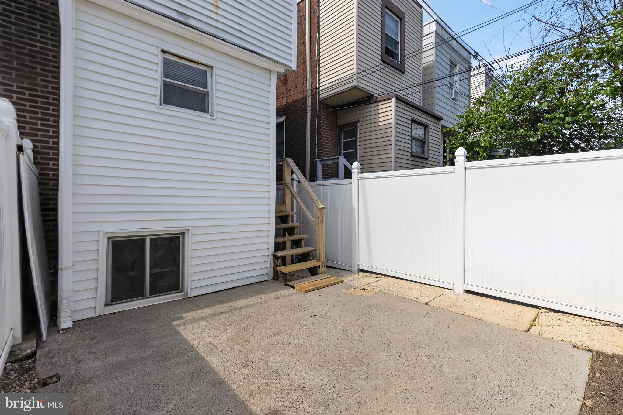 OLNEY - Residential