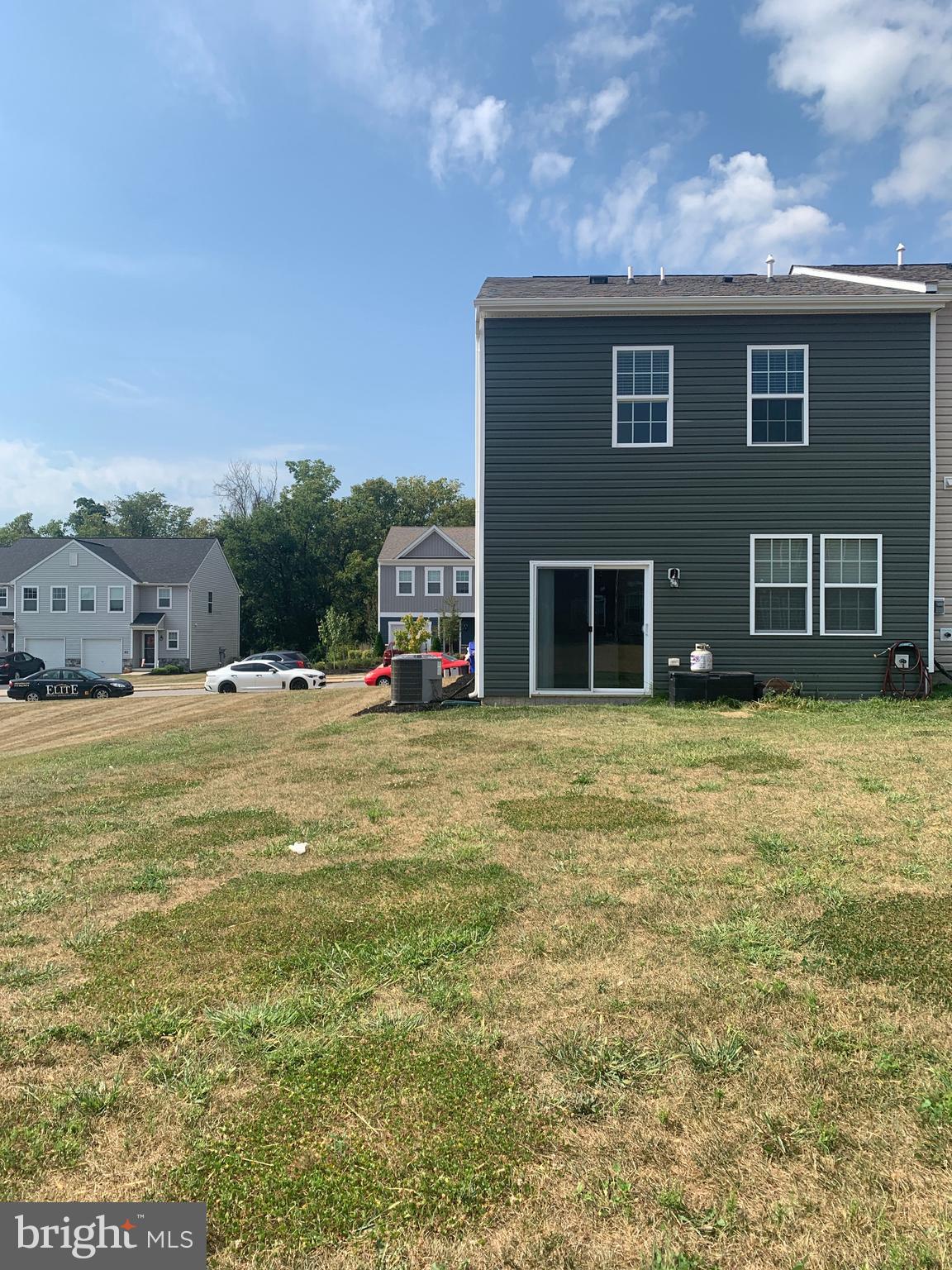 LOCUST RUN - Residential Lease