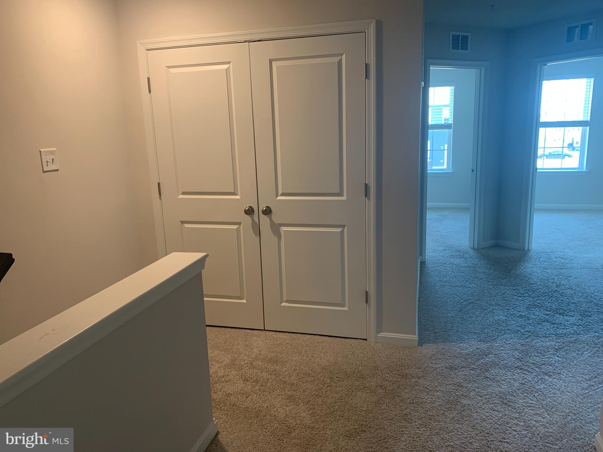 LOCUST RUN - Residential Lease