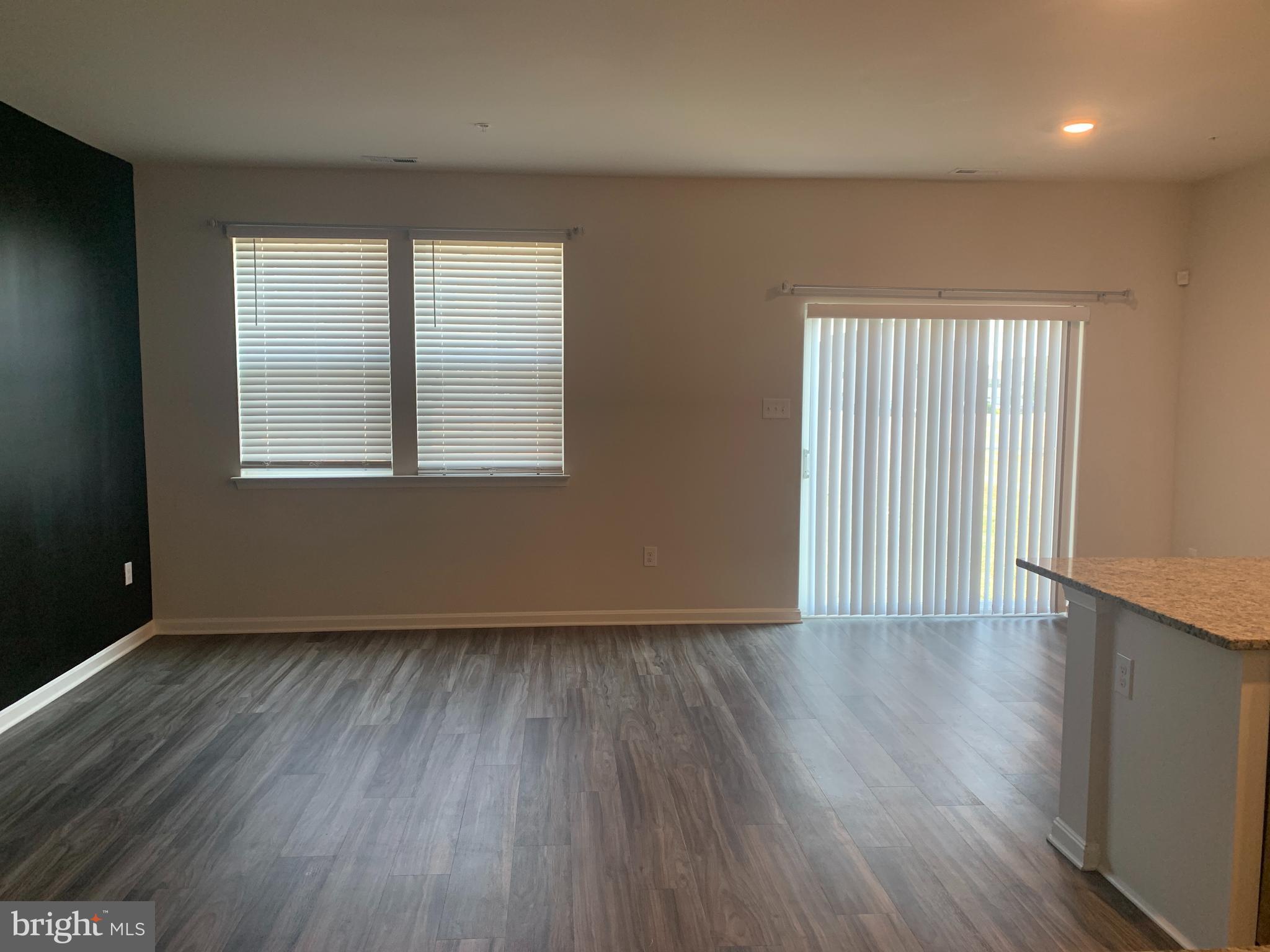 LOCUST RUN - Residential Lease
