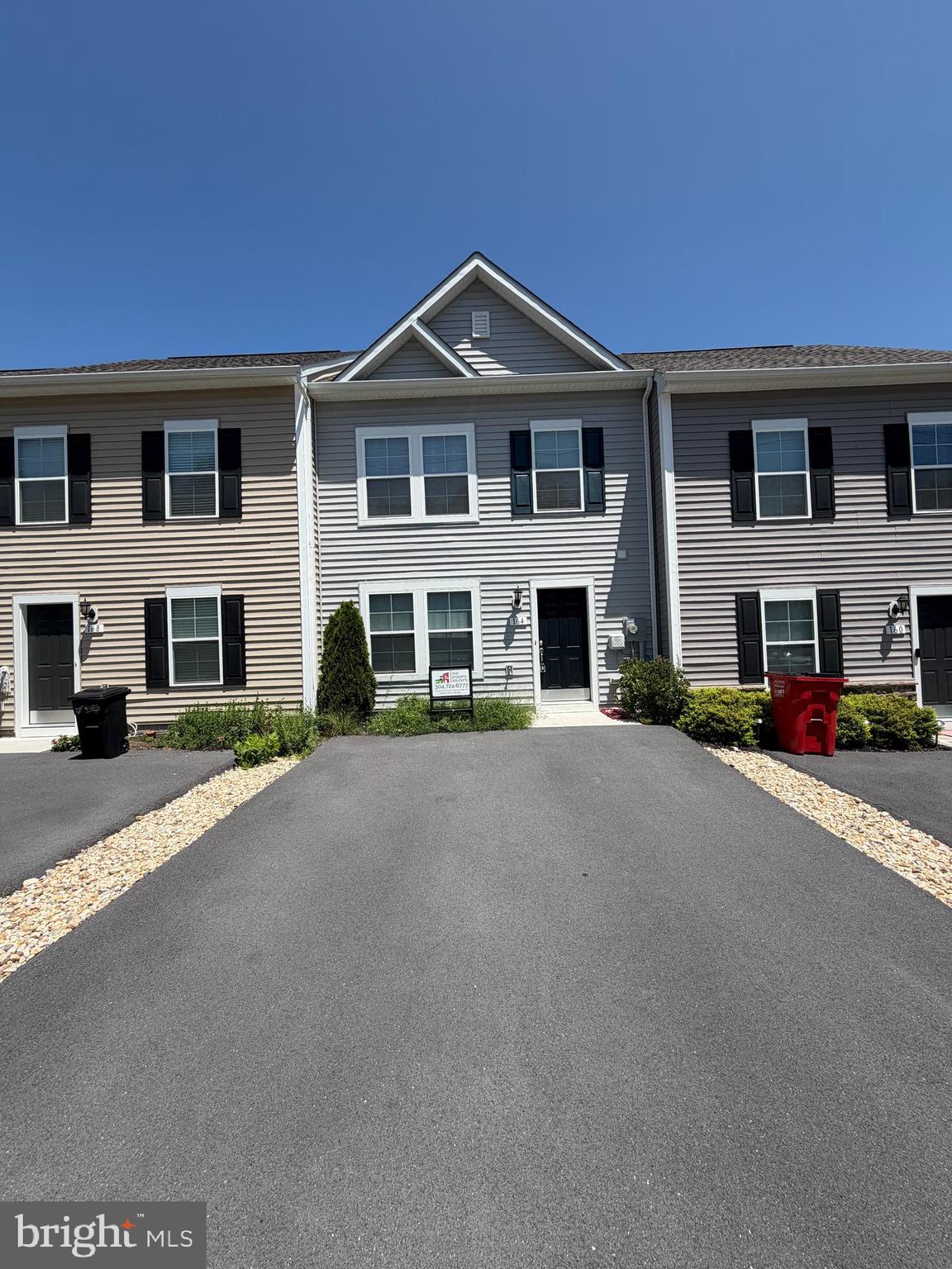 WHISPERING PINES - Residential