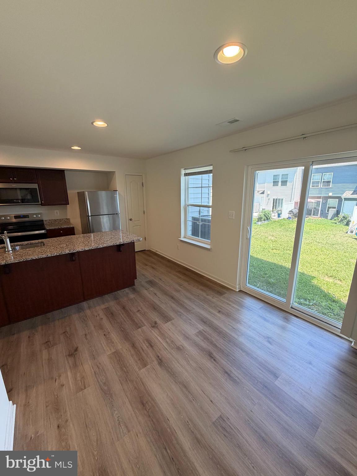 WHISPERING PINES - Residential