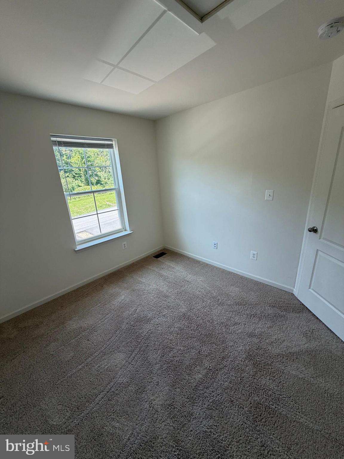 WHISPERING PINES - Residential