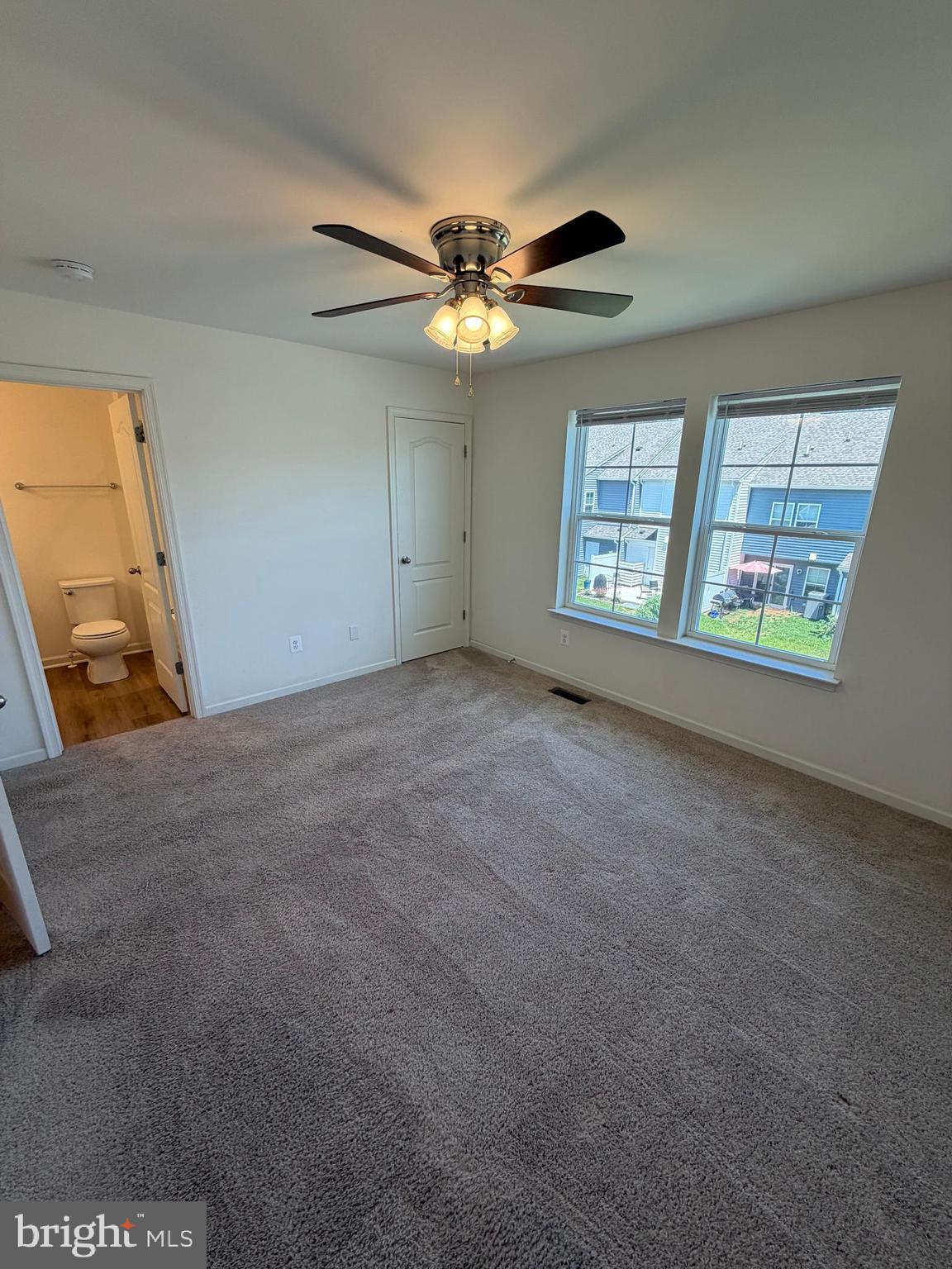 WHISPERING PINES - Residential