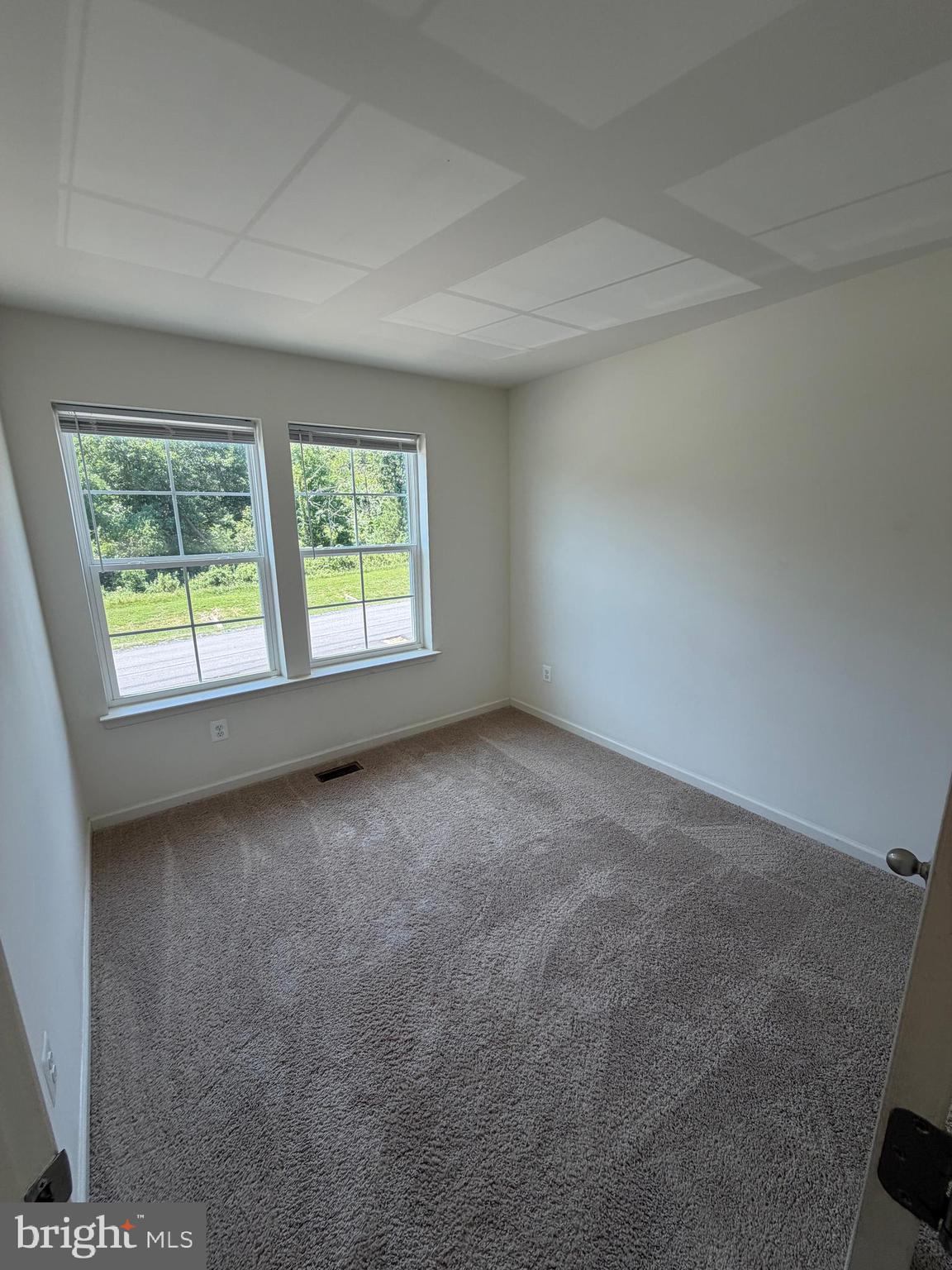 WHISPERING PINES - Residential