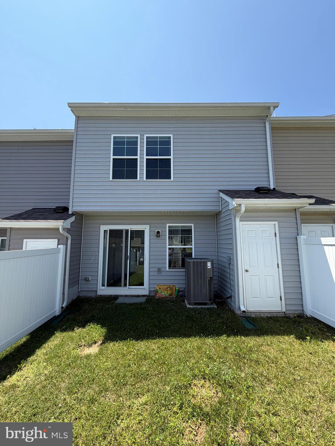 WHISPERING PINES - Residential
