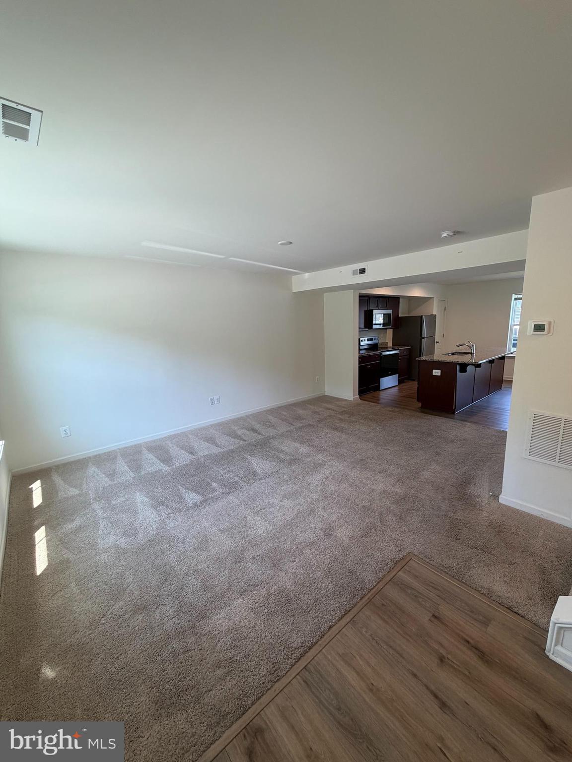 WHISPERING PINES - Residential
