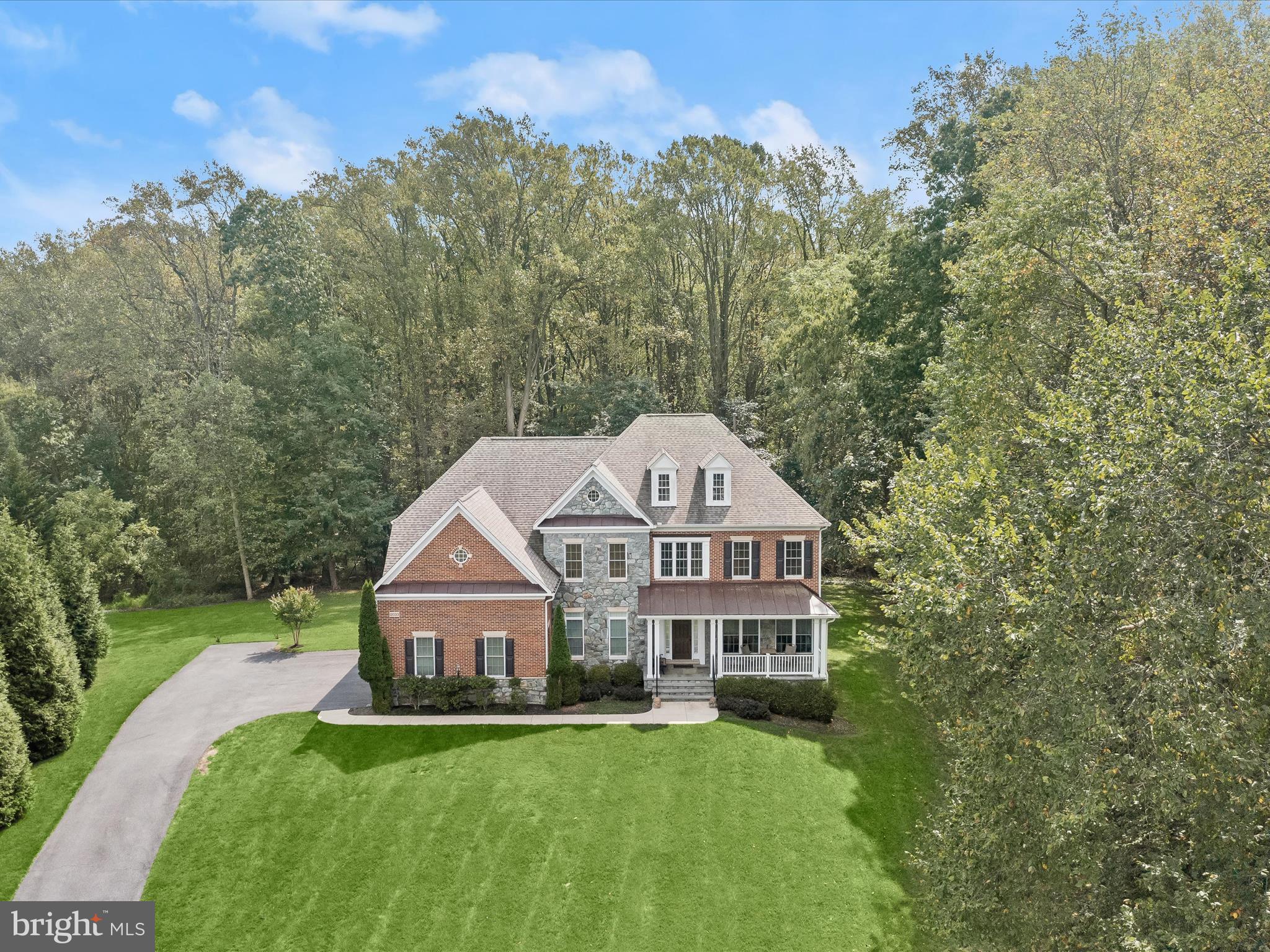 RIVERWOOD - Residential