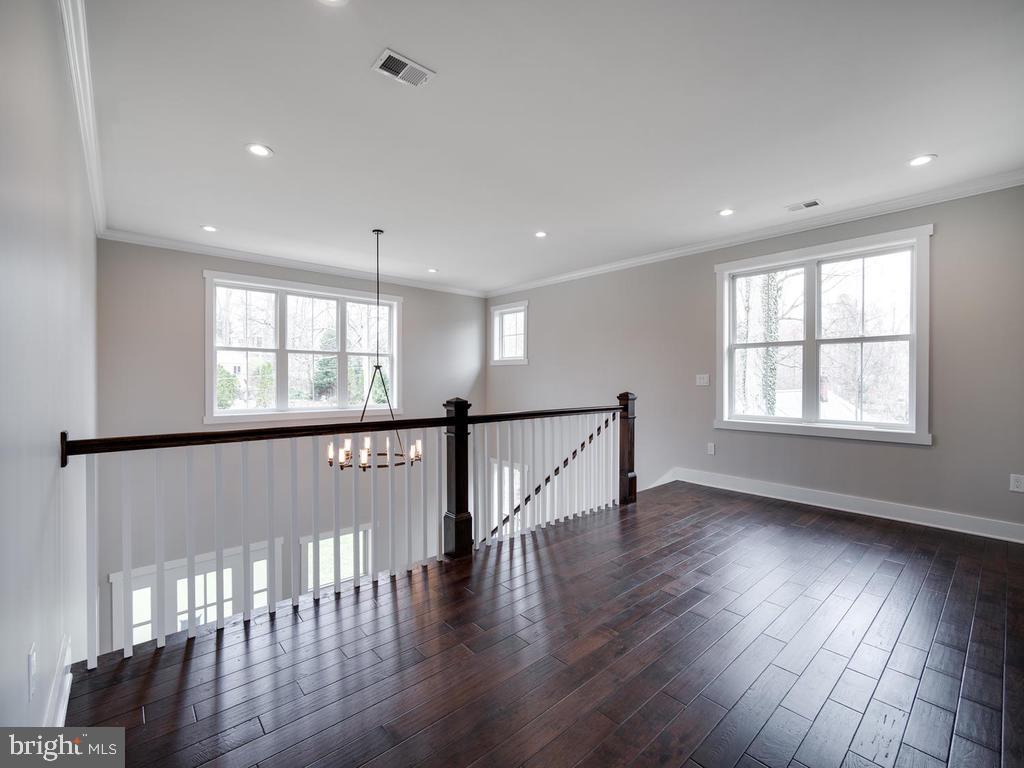 DUNN LORING GARDENS - Residential