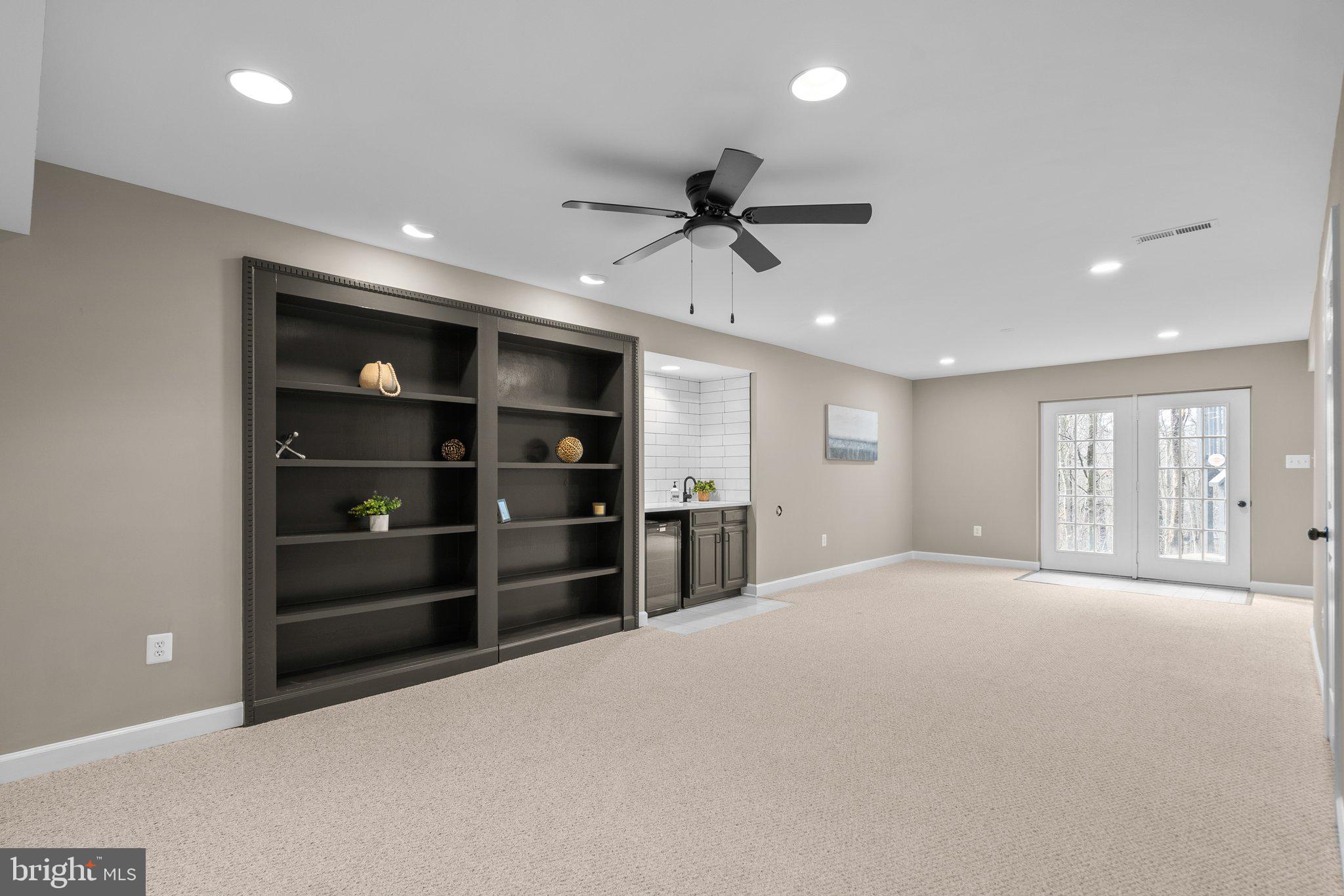 CANNON BLUFF - Residential