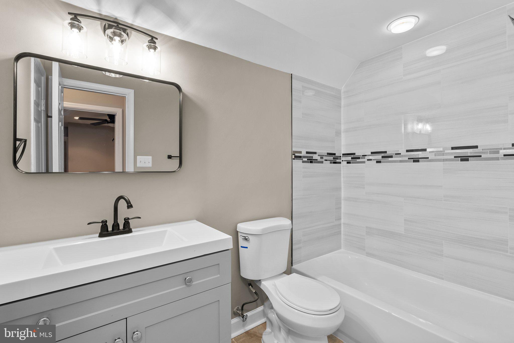 CANNON BLUFF - Residential