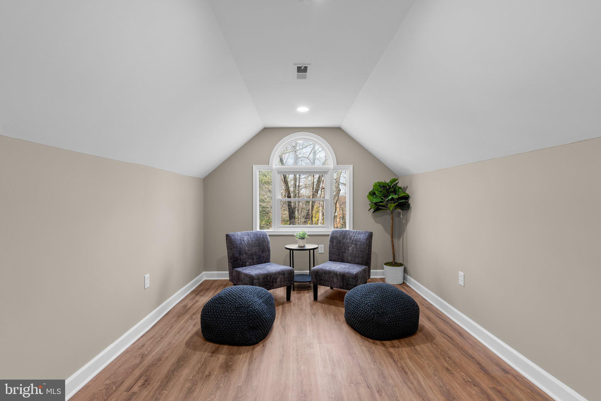 CANNON BLUFF - Residential