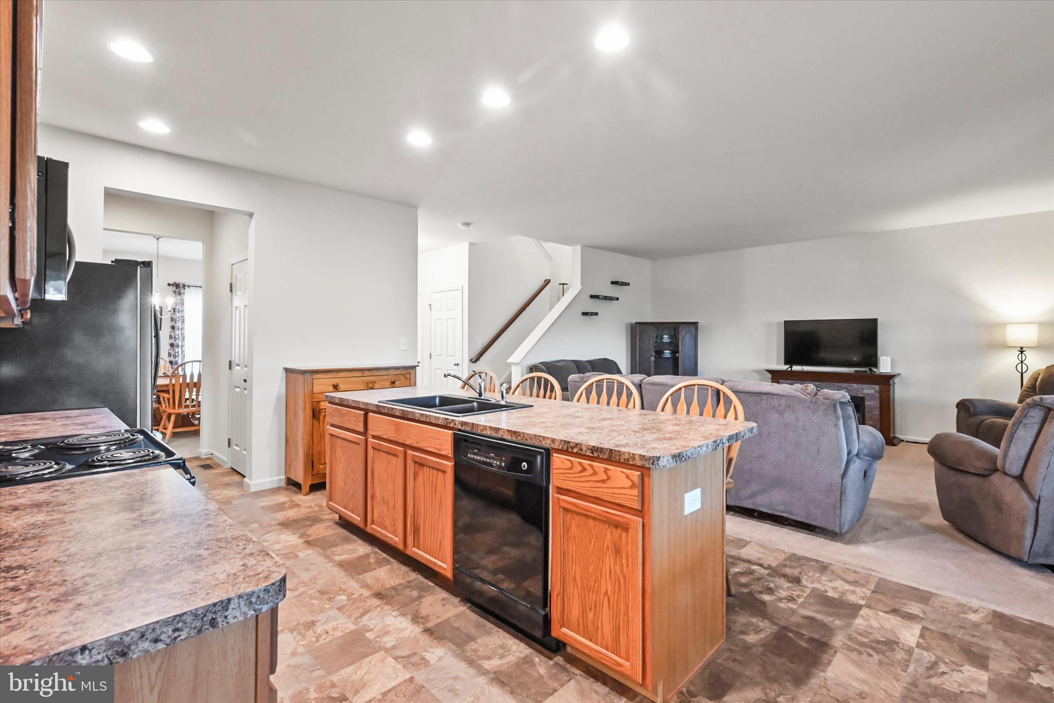 ROLLING MEADOWS AT RENTZEL FARM - Residential