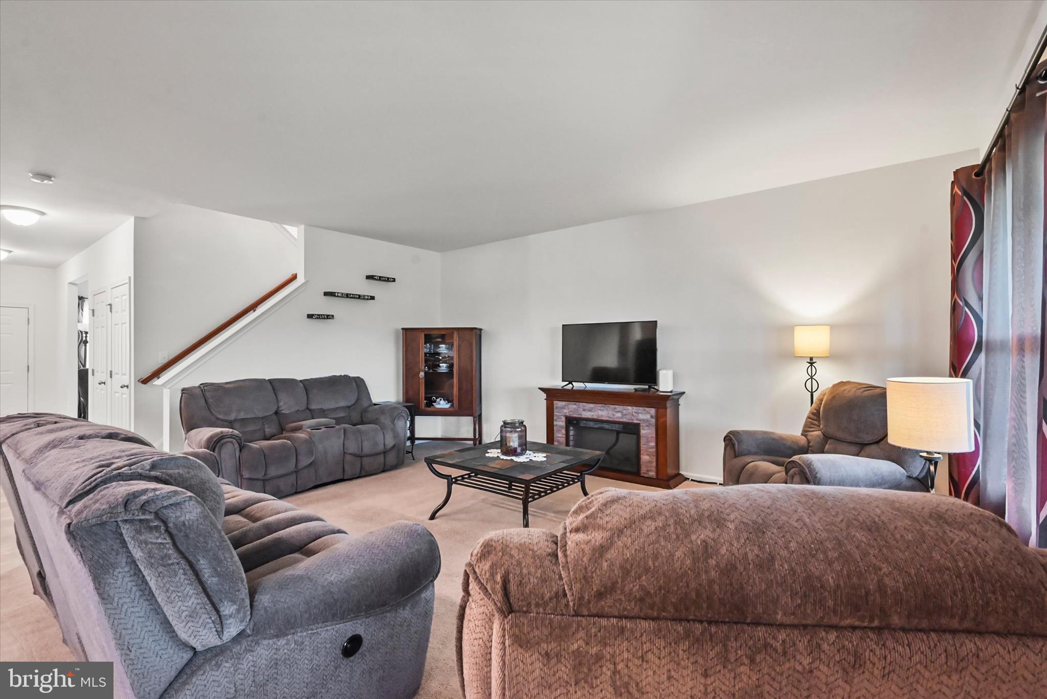 ROLLING MEADOWS AT RENTZEL FARM - Residential