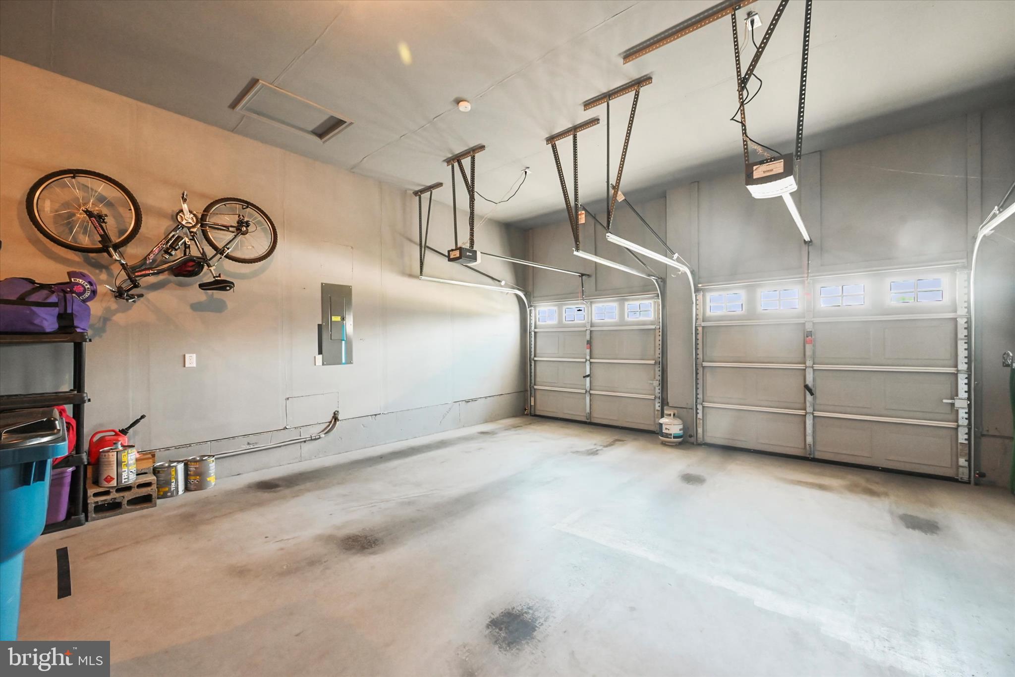 ROLLING MEADOWS AT RENTZEL FARM - Residential