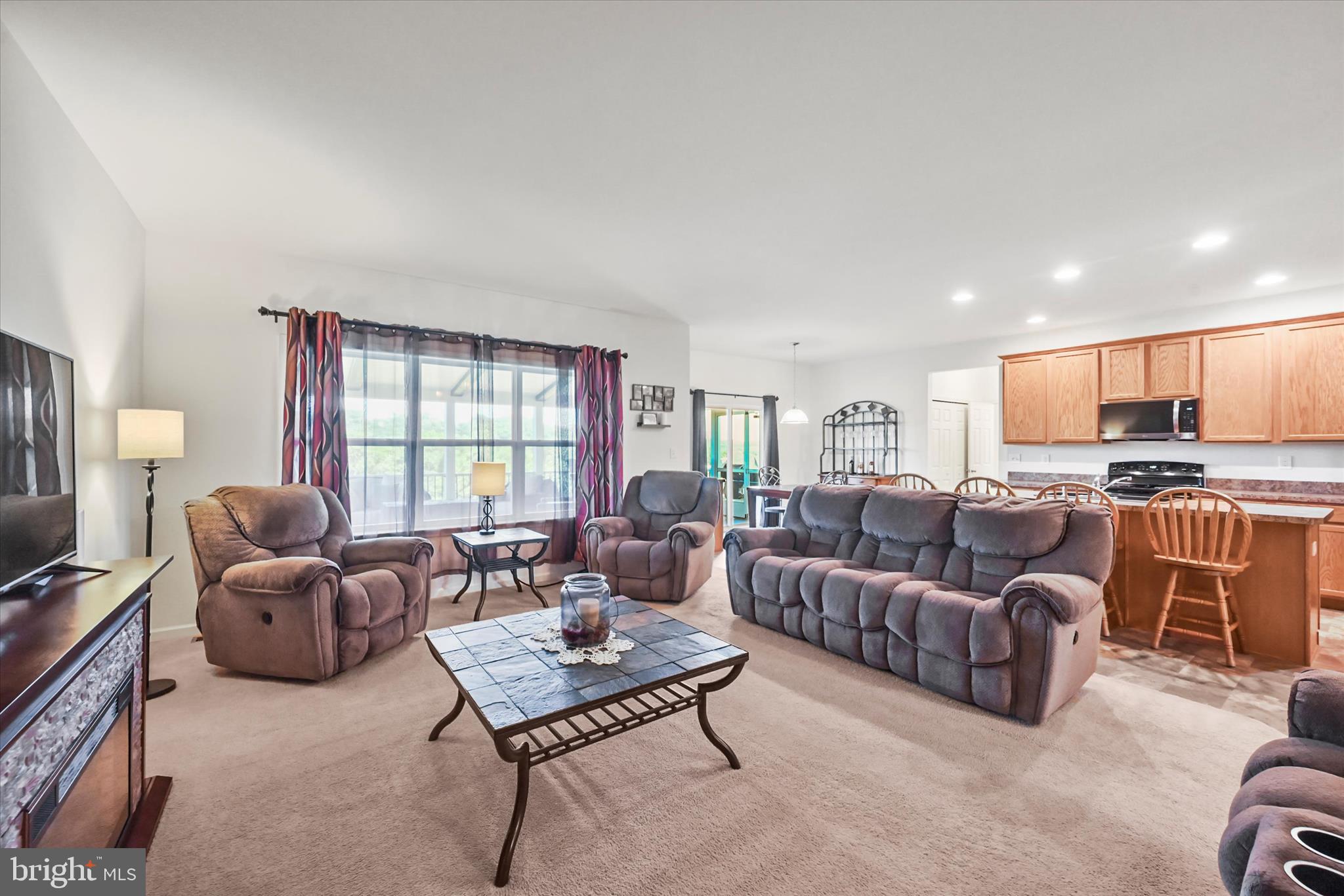 ROLLING MEADOWS AT RENTZEL FARM - Residential