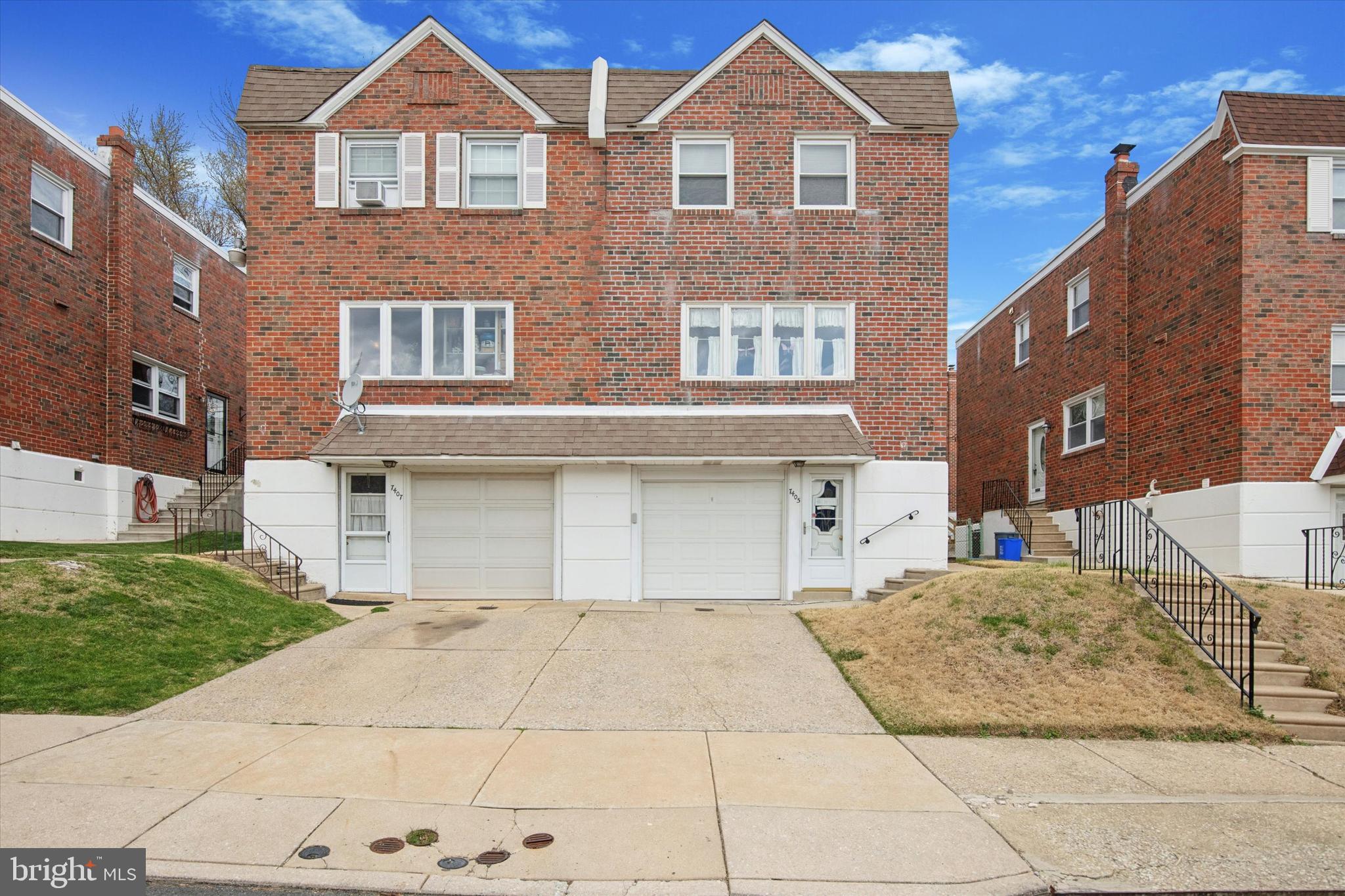 ROXBOROUGH - Residential