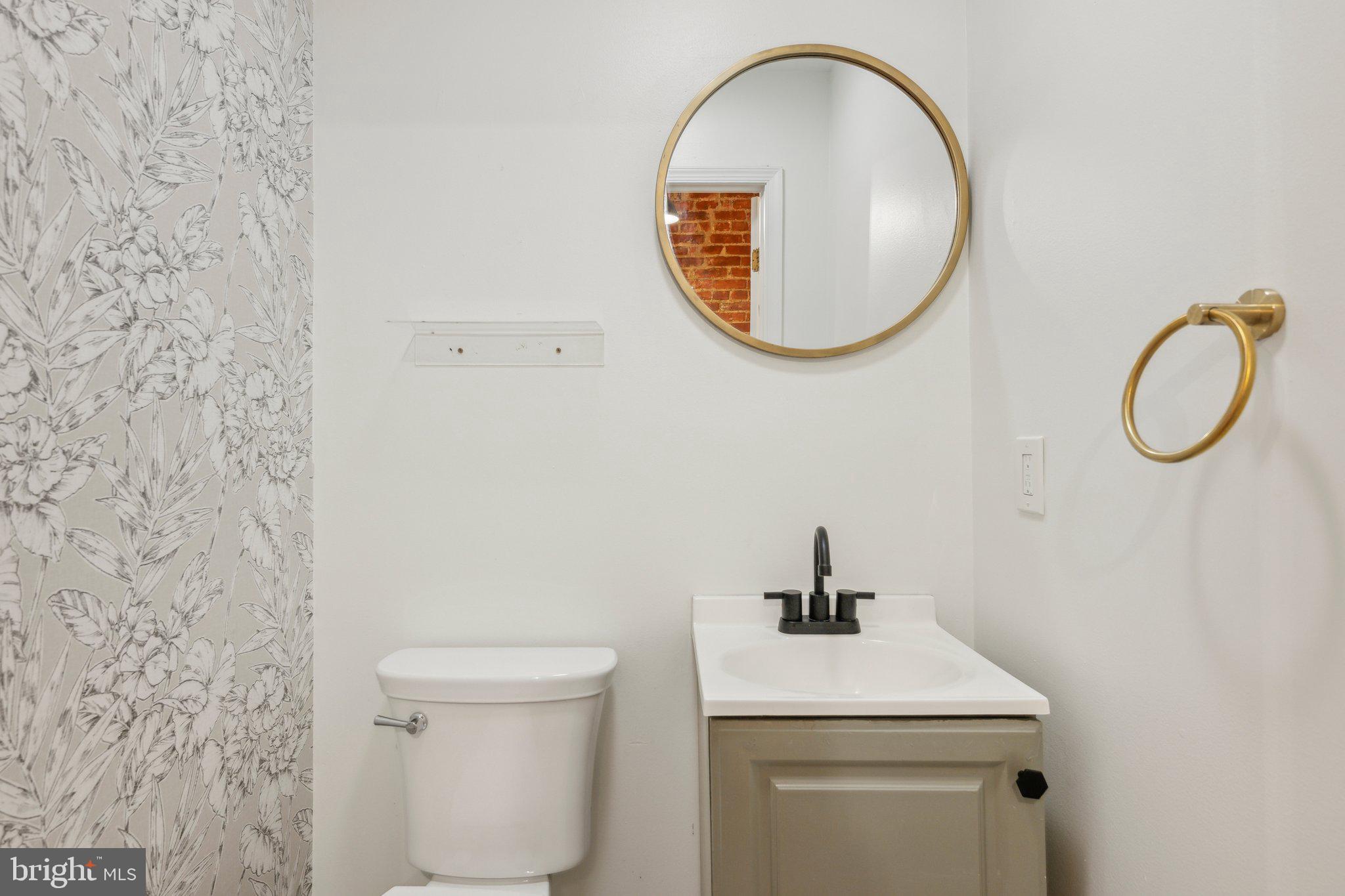ADAMS MORGAN - Residential Lease