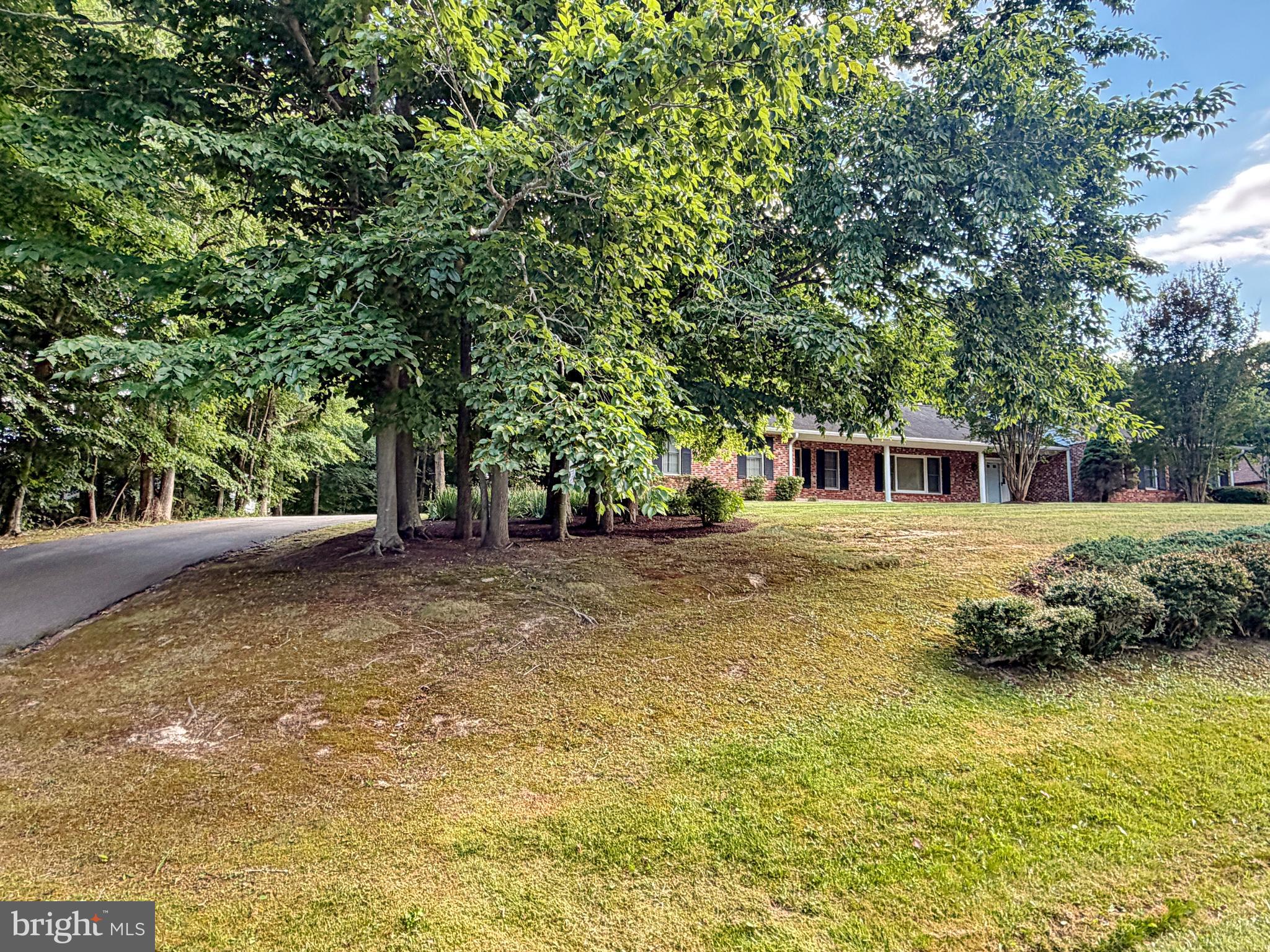 Wonderful 3 bedroom, 2.5  bath rambler in the Morgan’s Ridge Subdivision in La Plata.  Ready for immediate occupancy.