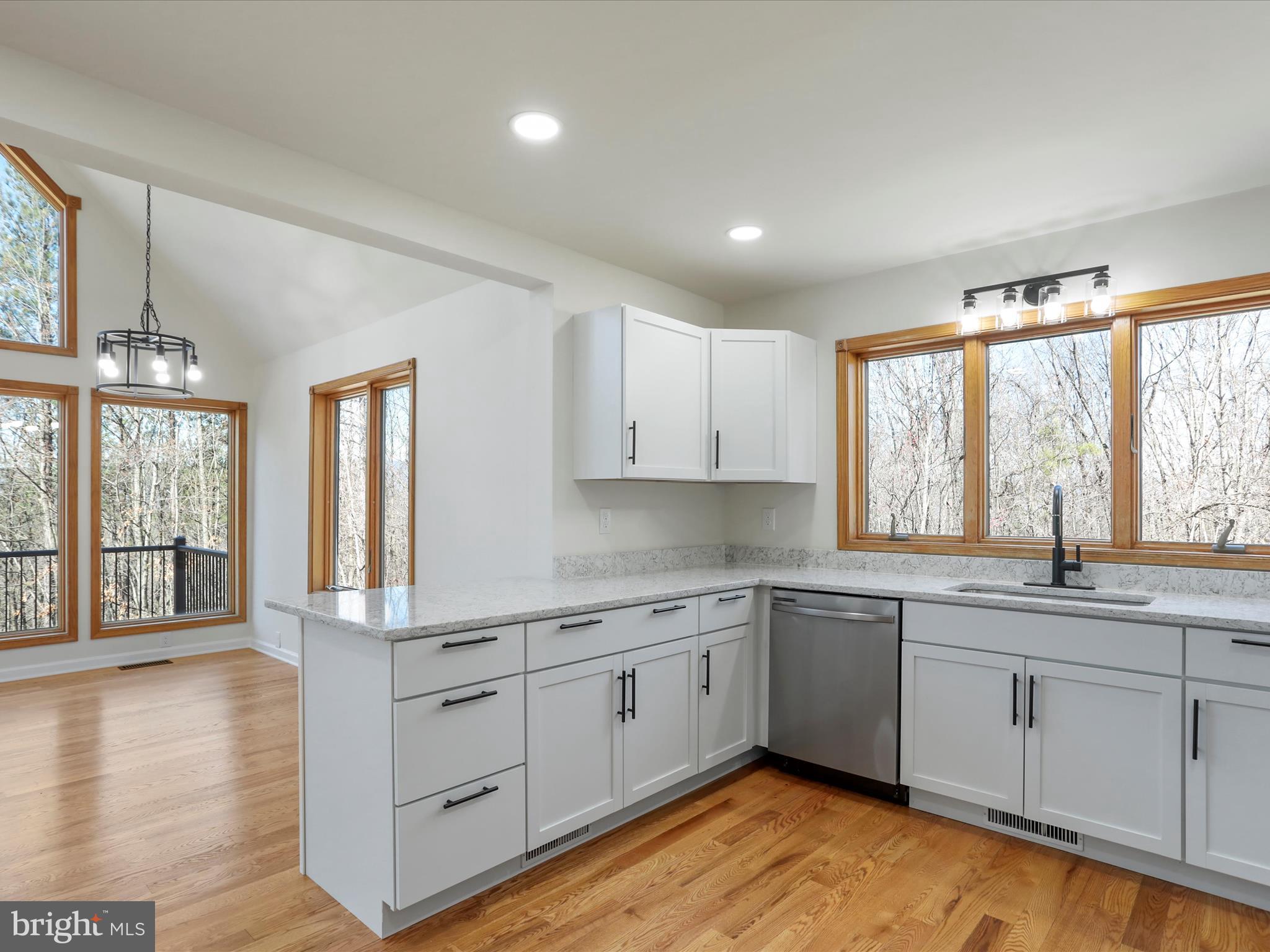 ROUND TOP ESTATES - Residential