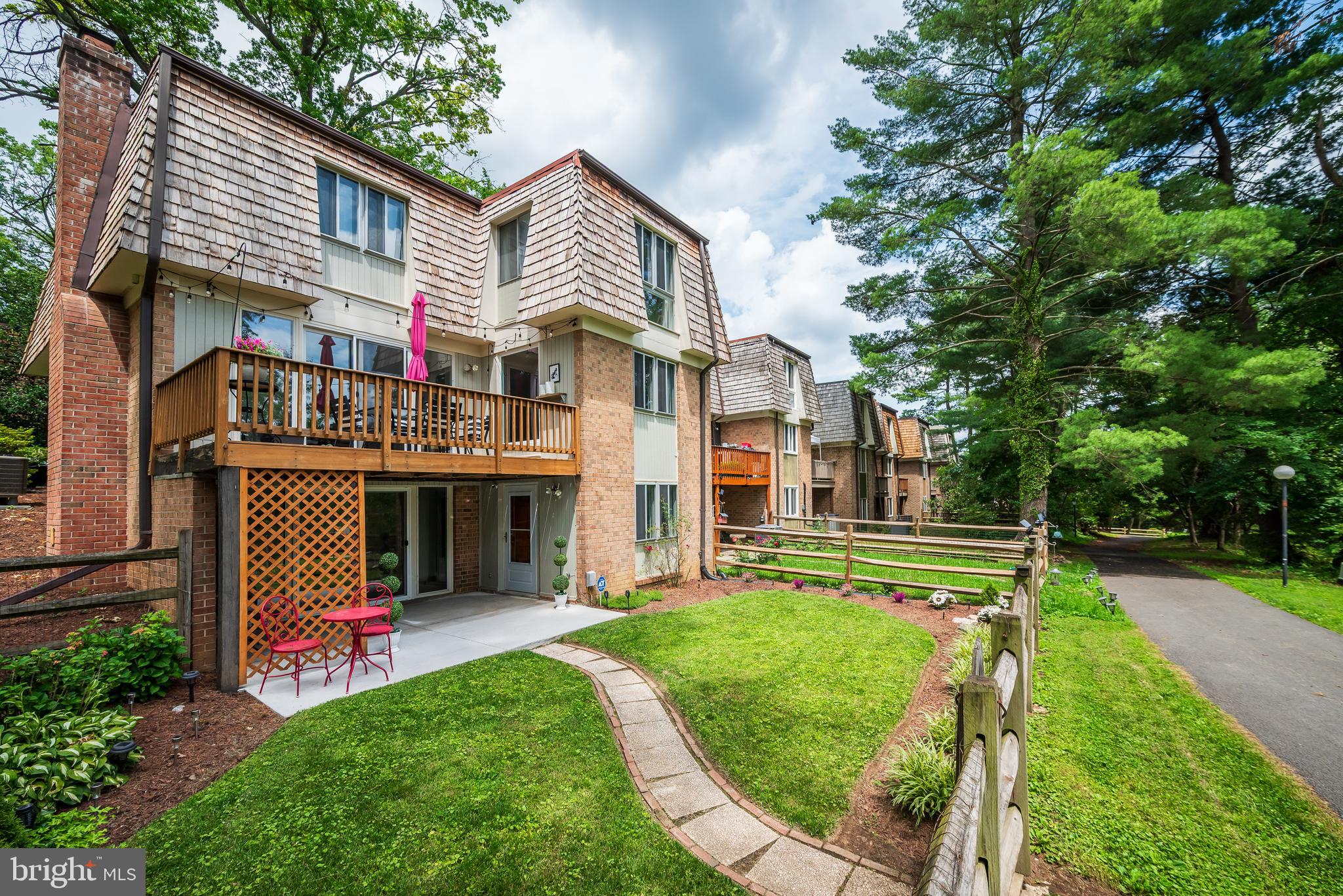 STEDWICK TOWNHOUSES - Residential