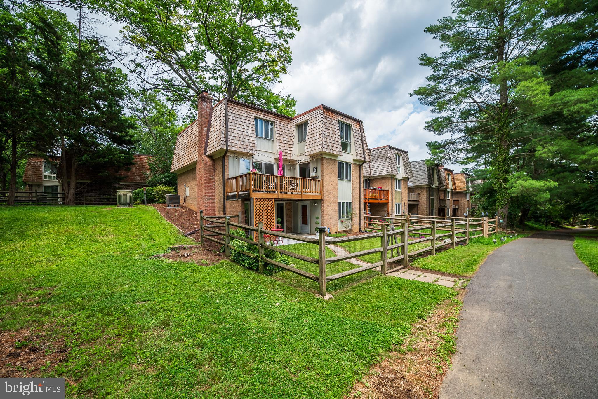 STEDWICK TOWNHOUSES - Residential
