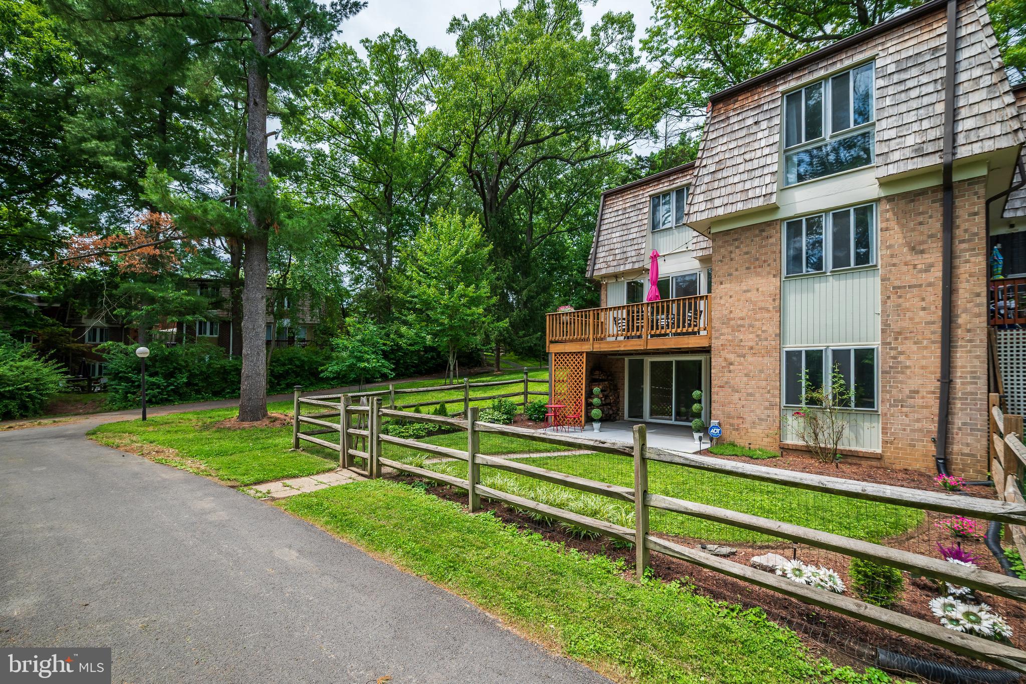 STEDWICK TOWNHOUSES - Residential