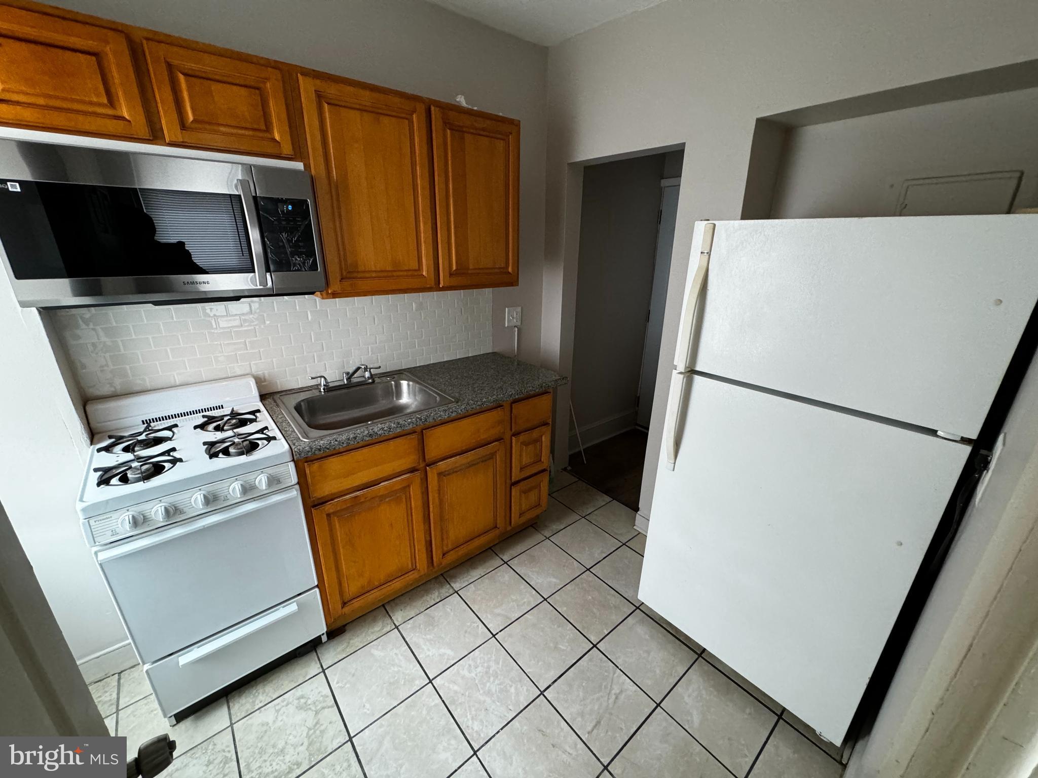 Welcome home to this updated one bed, one bath 3rd floor apartment! Tenants are responsible for all utilities including water and an annual trash fee of $167. First, last, and security due upon acceptance.
