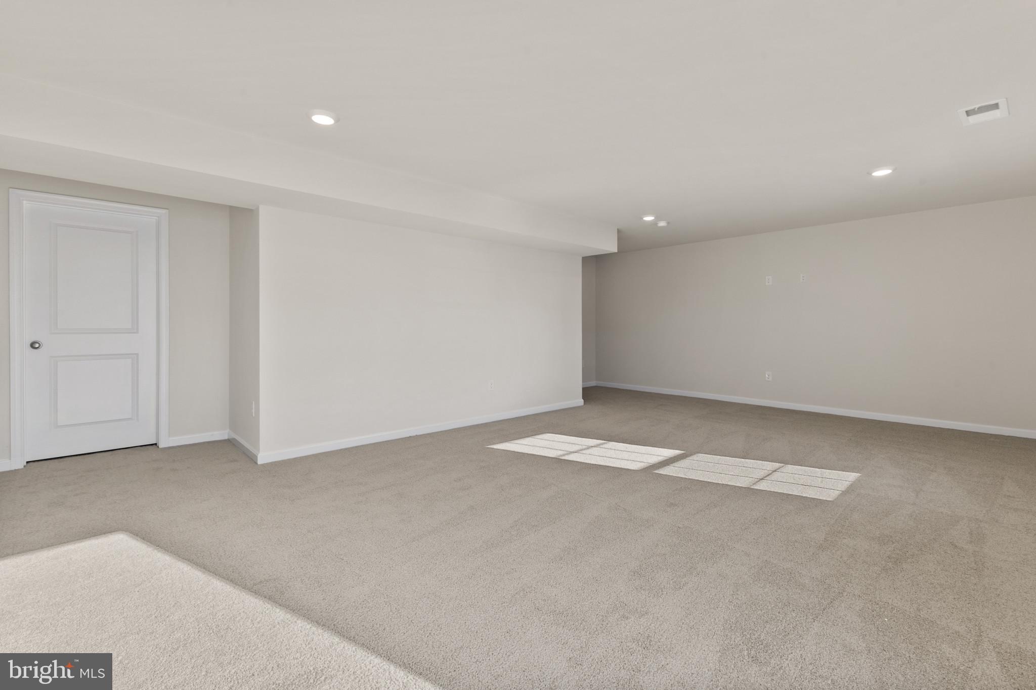 SUMMERVALE - Residential