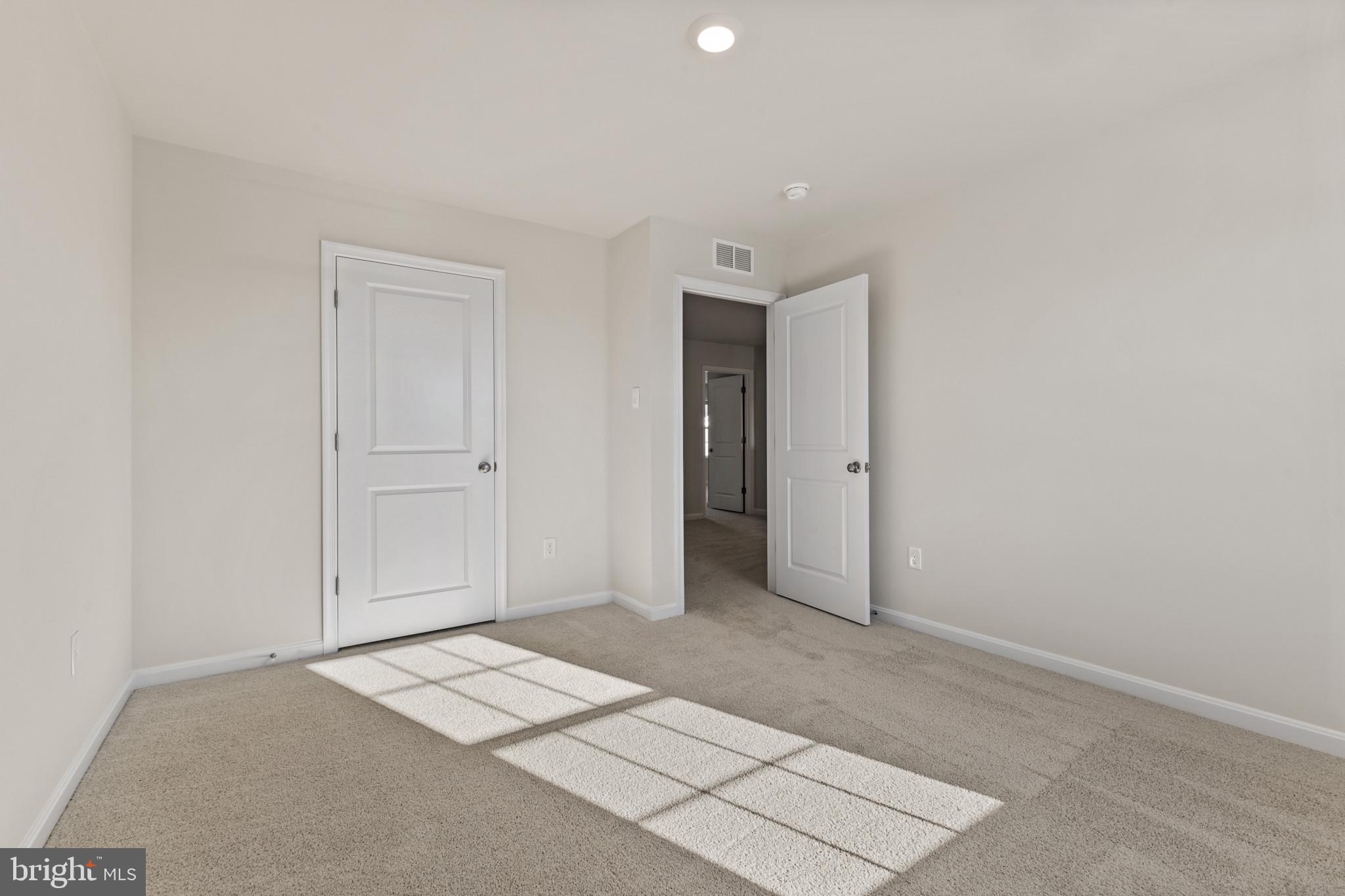SUMMERVALE - Residential