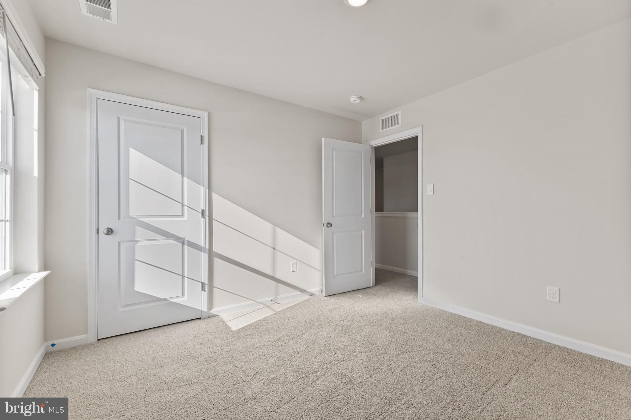 SUMMERVALE - Residential
