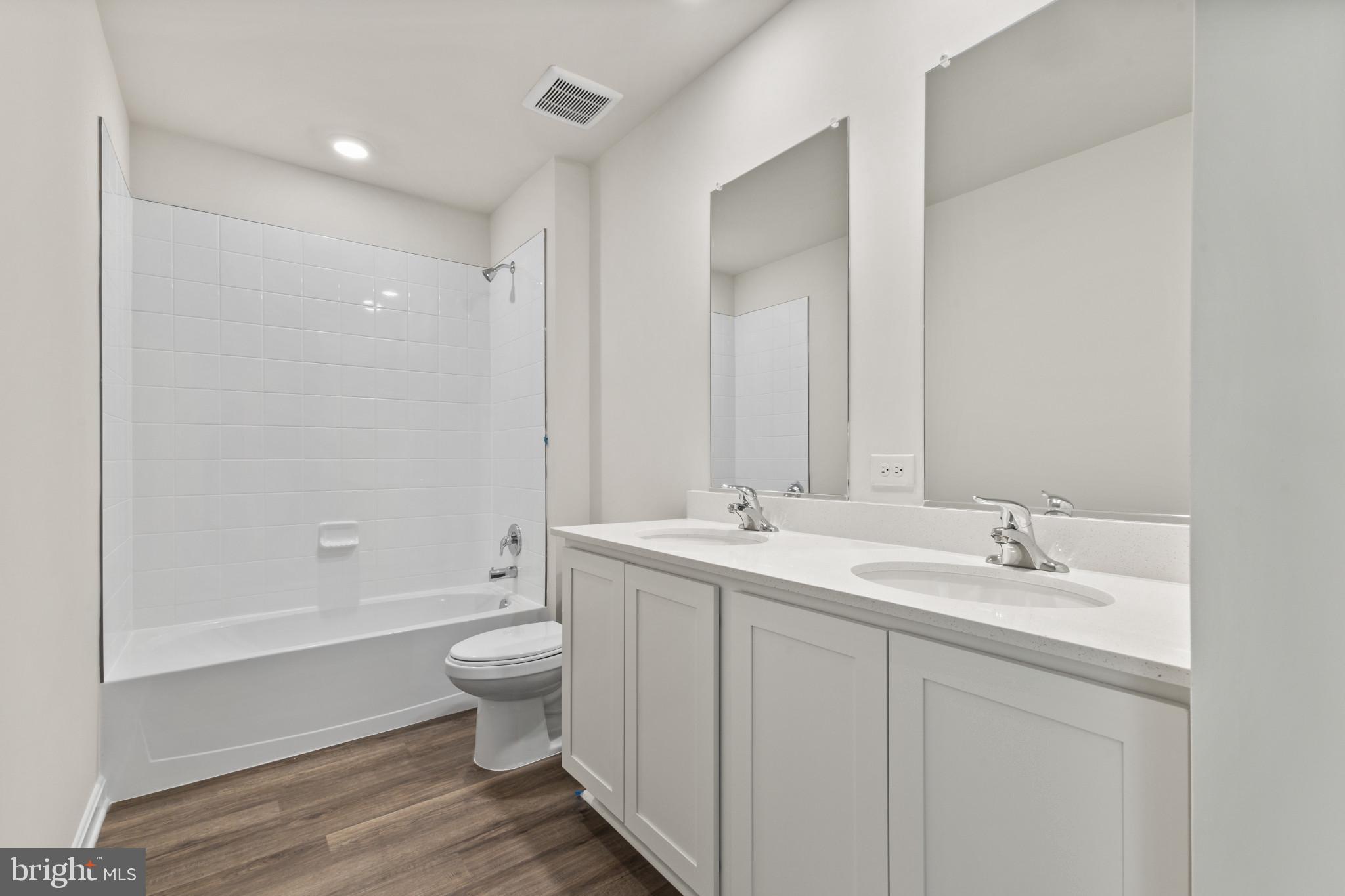 SUMMERVALE - Residential