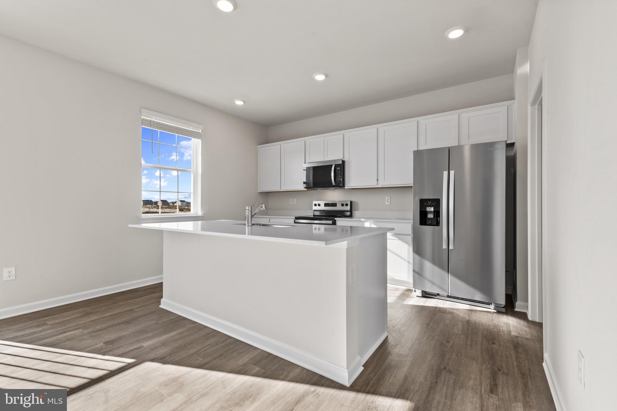 SUMMERVALE - Residential