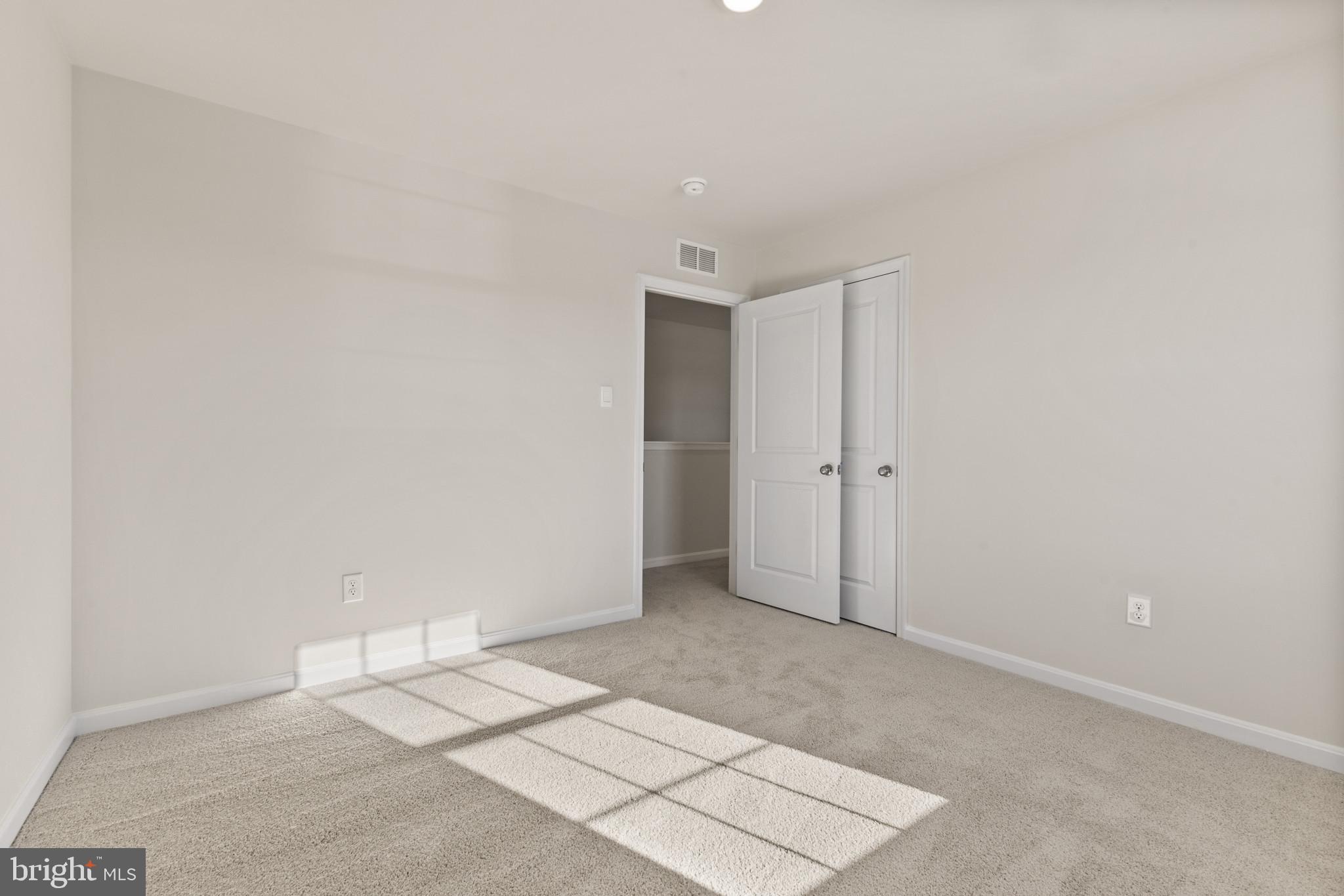 SUMMERVALE - Residential