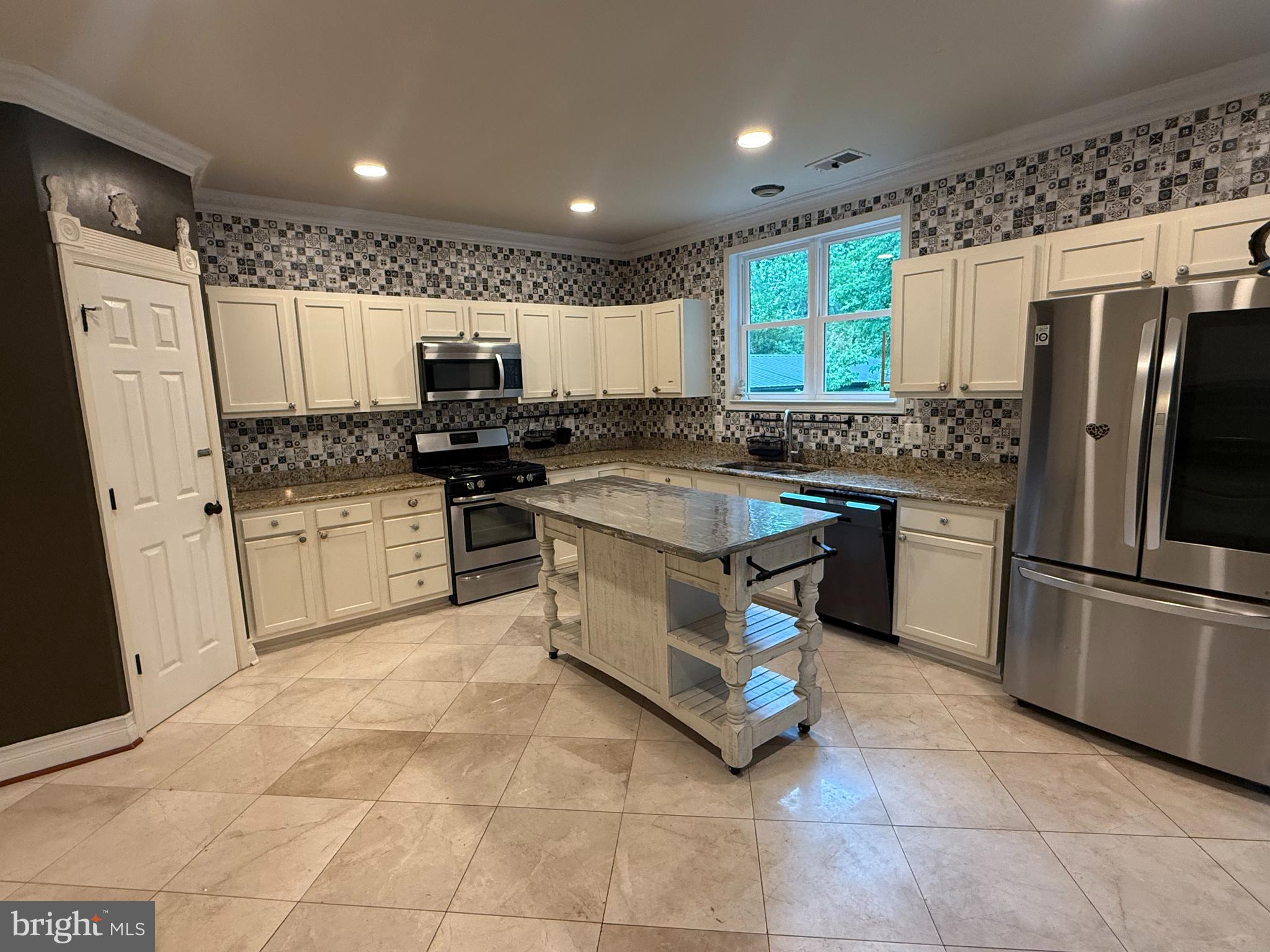 GRAHAM PARK SHORES - Residential