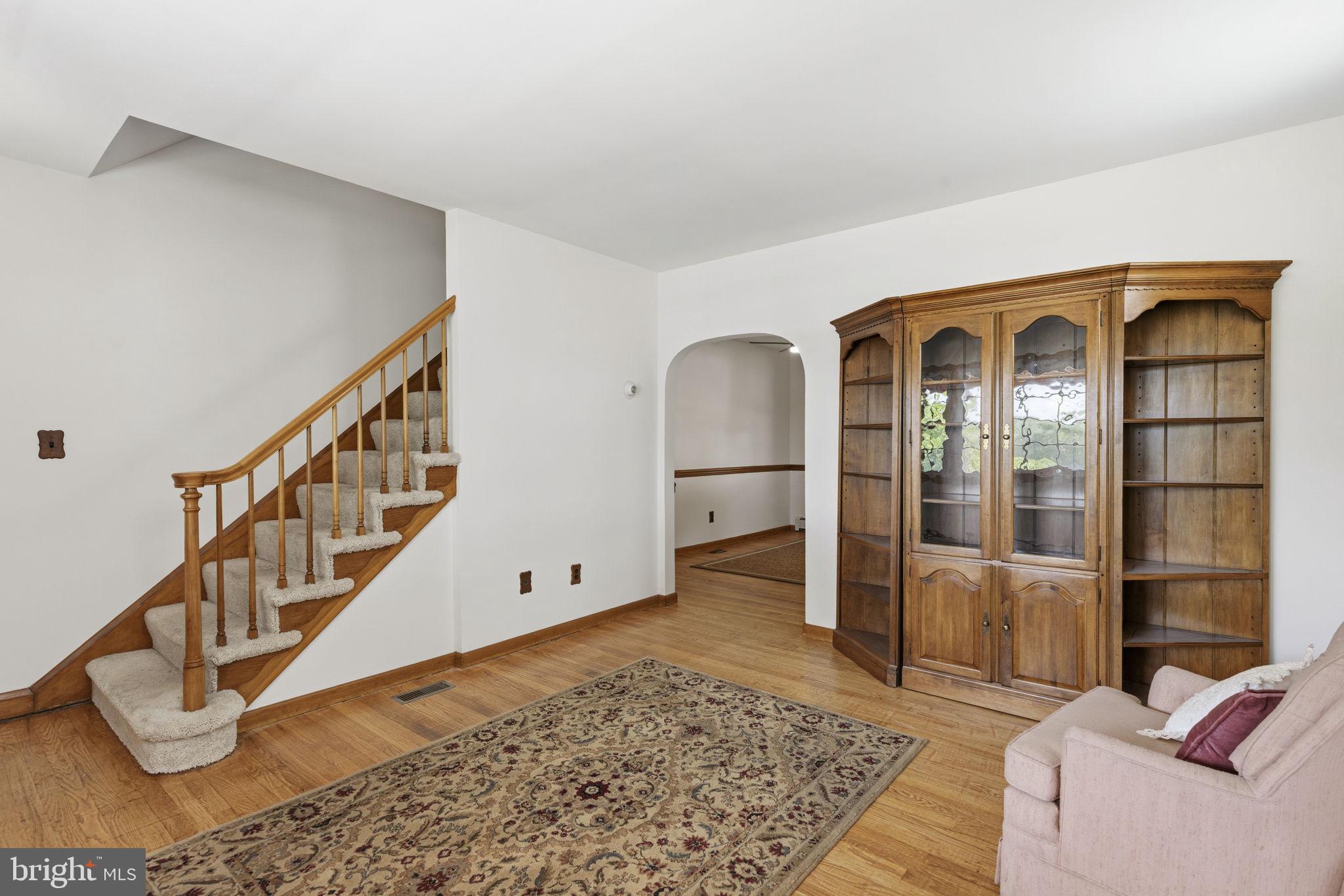 ROSEDALE - Residential
