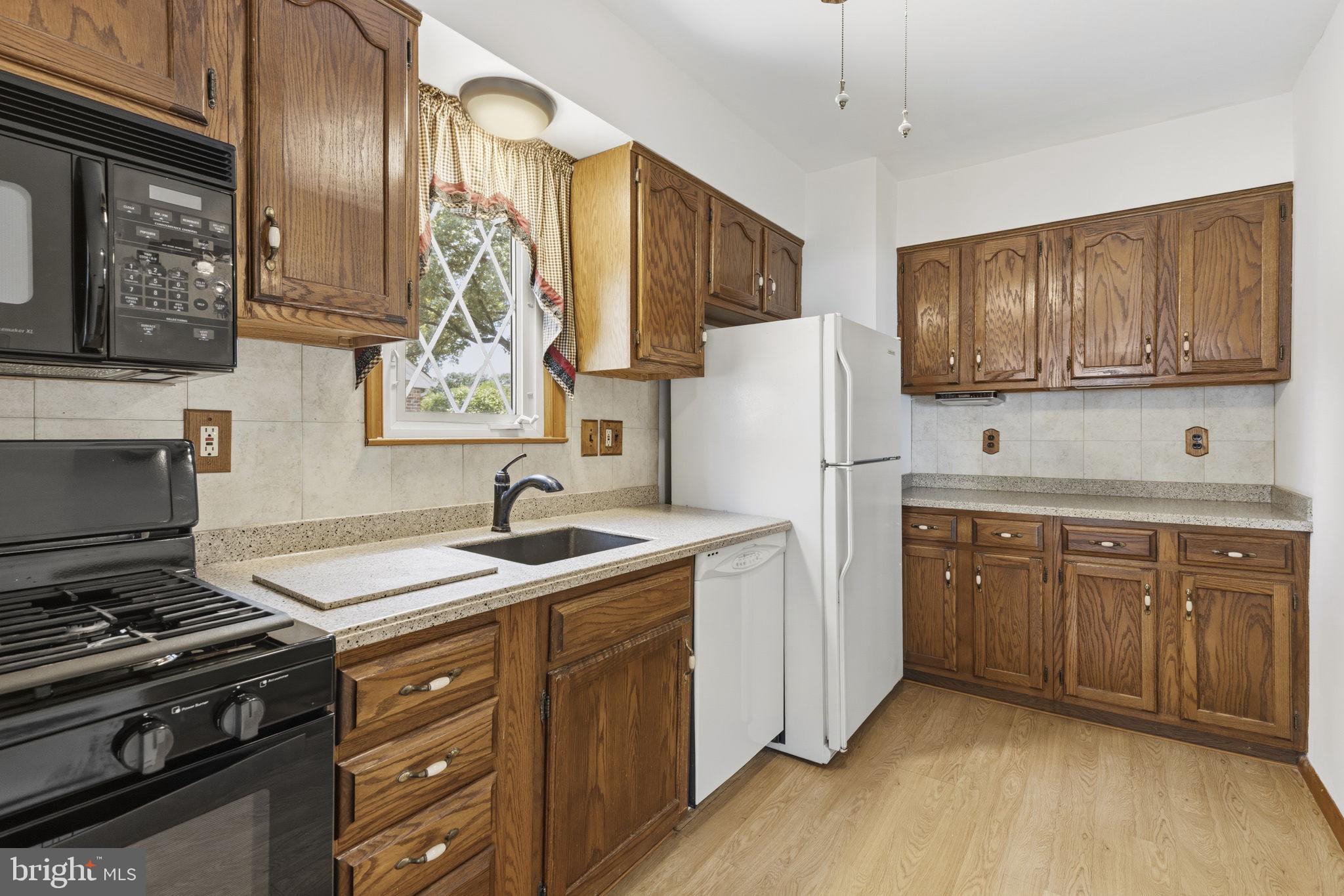 ROSEDALE - Residential