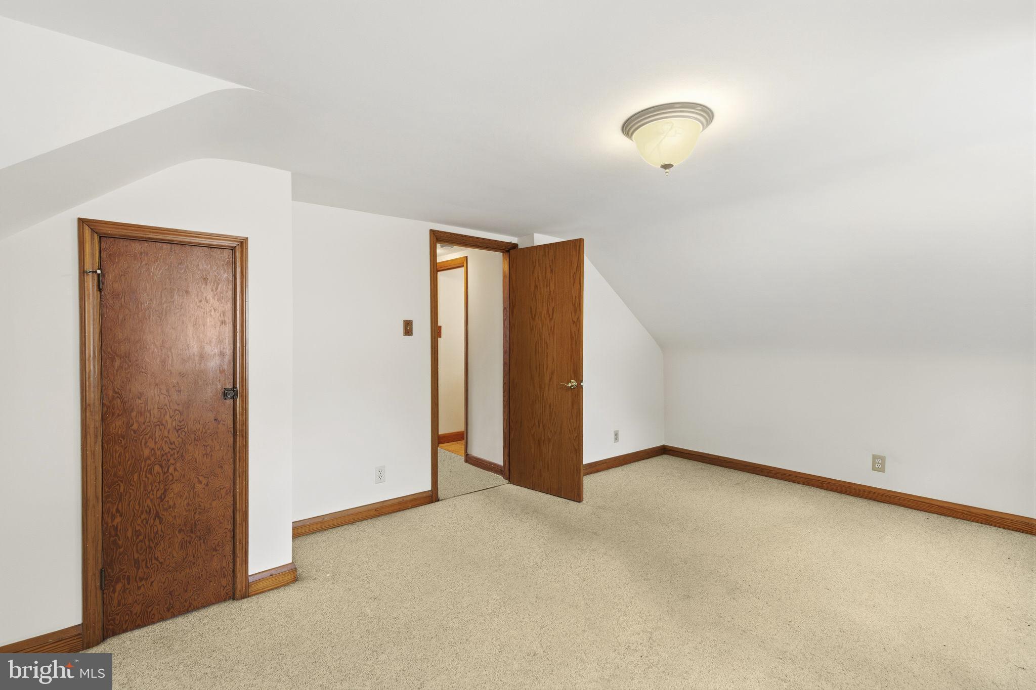 ROSEDALE - Residential