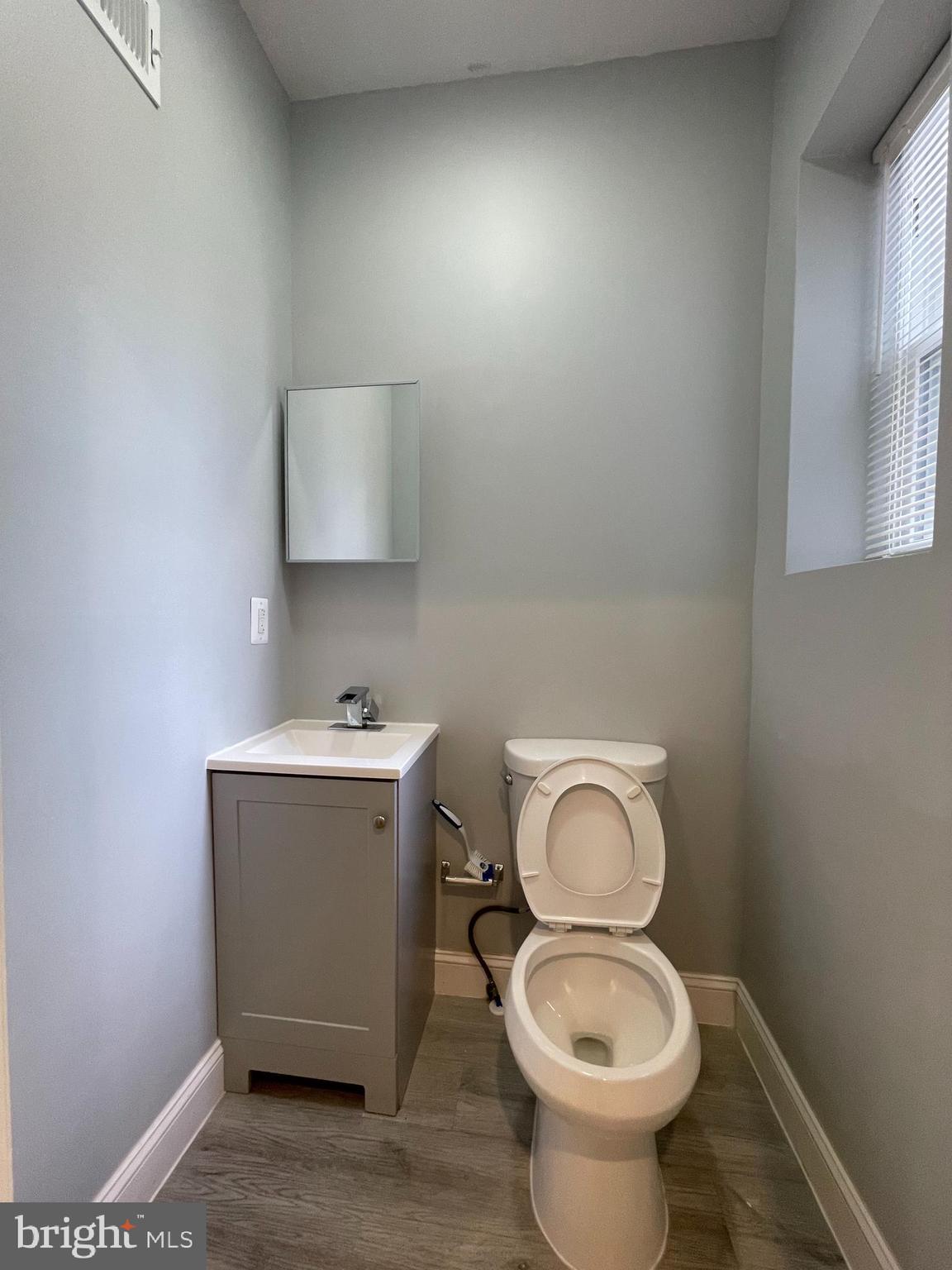 ELMWOOD PARK - Residential