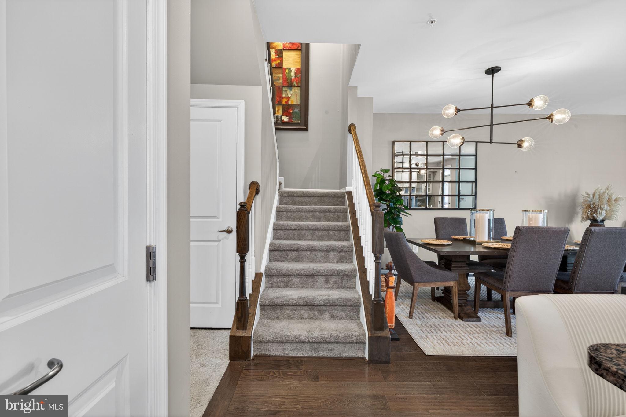 HYATTSVILLE - Residential