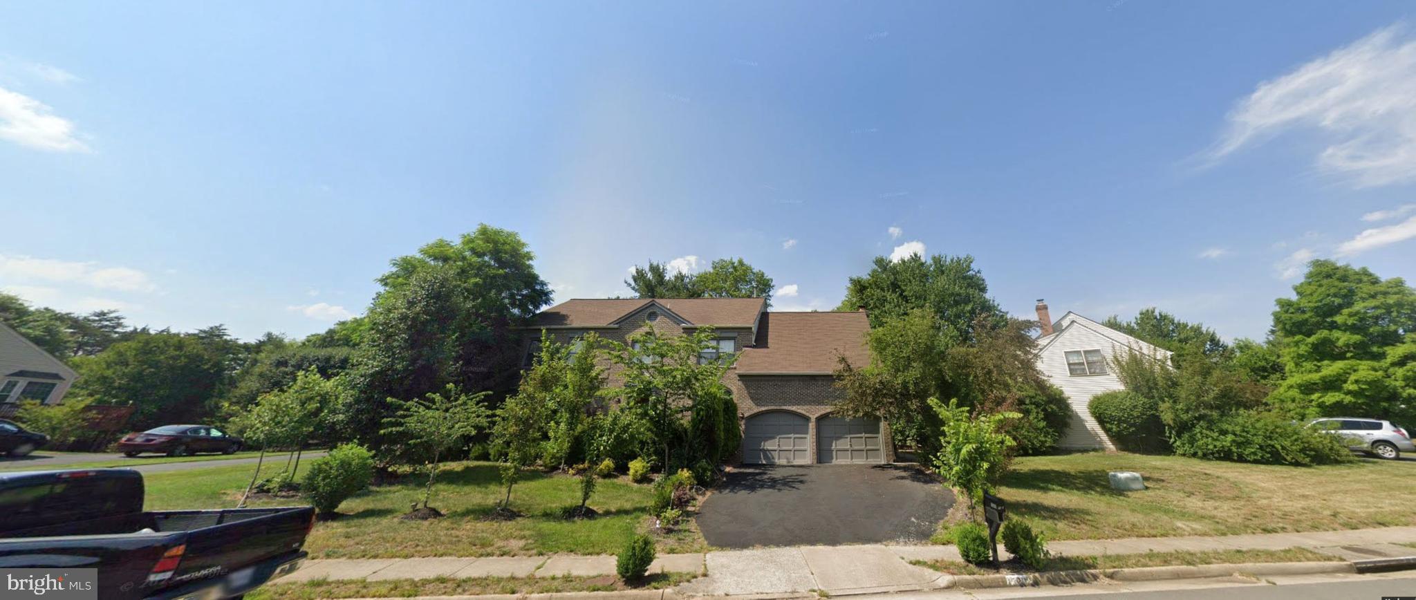 Former model, colonial brick with dynamic floor plans, Loaded w/upgrades .Three story white marble foyer. Breath taking  gourmet kitchen. Dramatic dining room w/huge bay window, step-down living room, family room off kitchen w/FP.HW floors. Two luxuries master suites. Custom windows .MBA w/Jacuzzi .Extra storage rooms in basement. 2 HVAC replaced  and working great save utility ,,full bsmt full finished walk out 1 rm  fl-ba14ft bar counter see , move theatre . Gas or etc  Cooking. owner have real estate license of Virginia. Photos need to update. Lots  upgrade and add on in the house see detail. Call listing agent or the owner. photos need to update