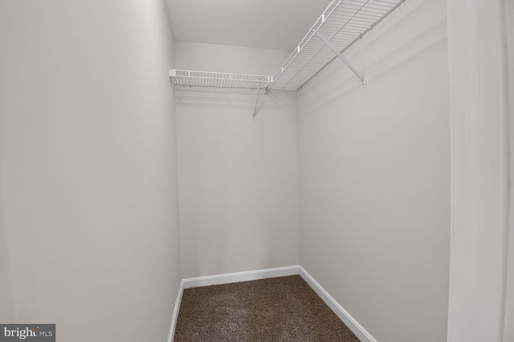 LEESBURG GATEWAY II - Residential