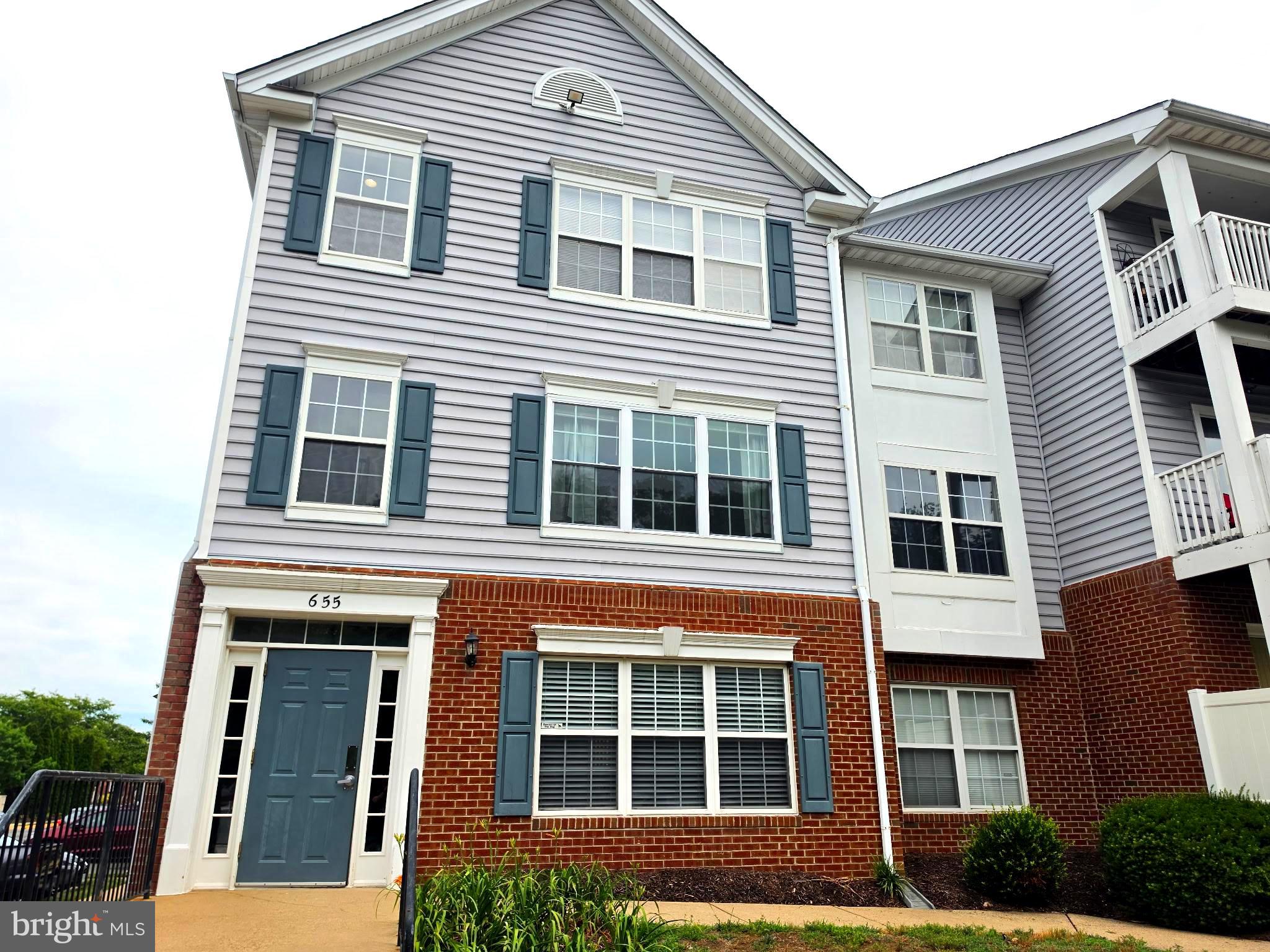 LEESBURG GATEWAY II - Residential