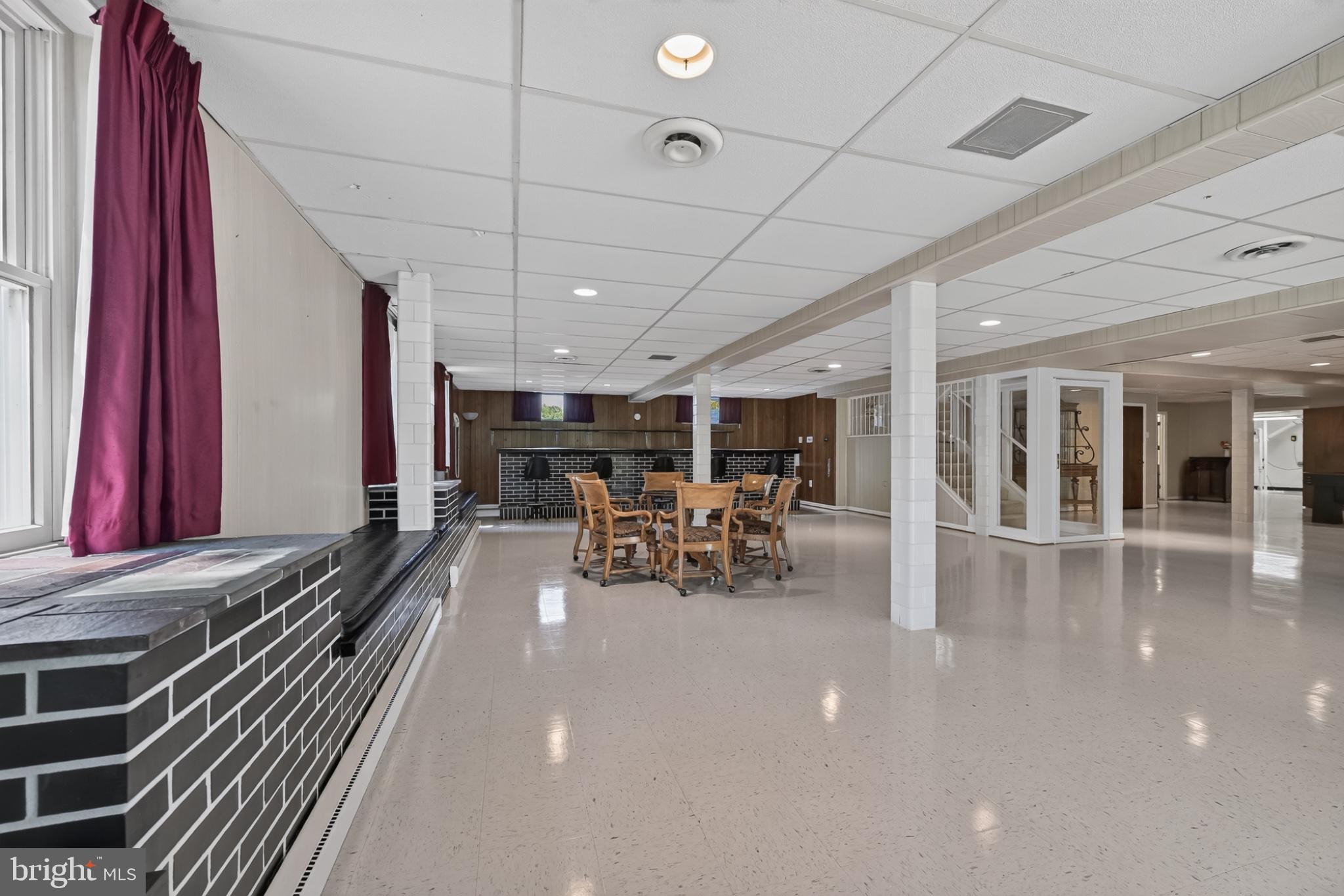 COLESVILLE OUTSIDE - Residential