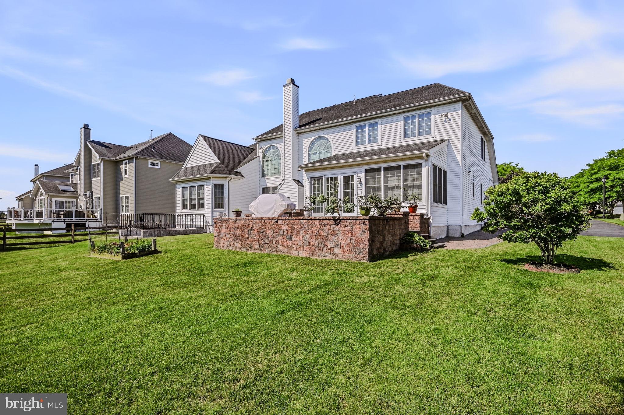 RED LION CHASE - Residential