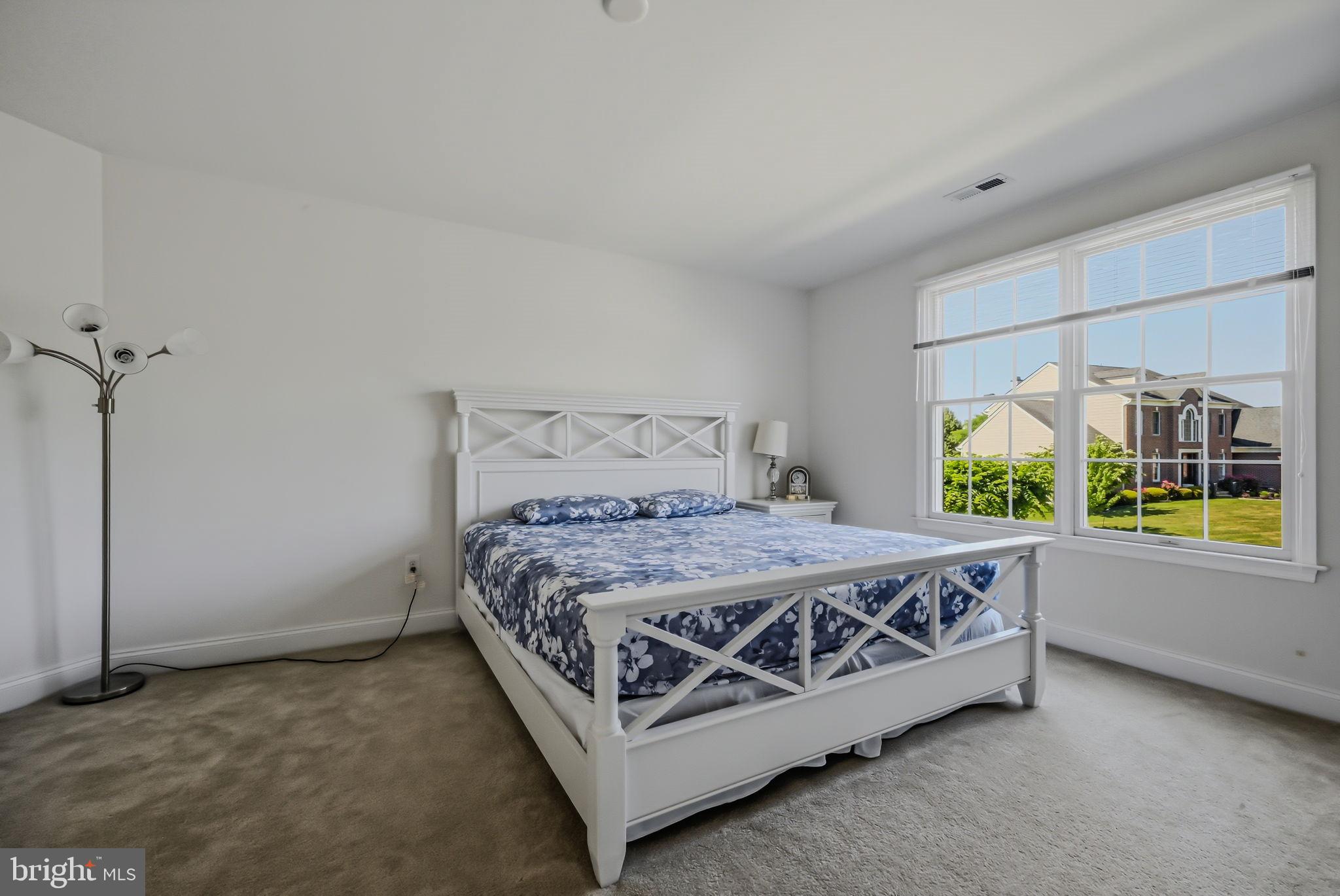 RED LION CHASE - Residential