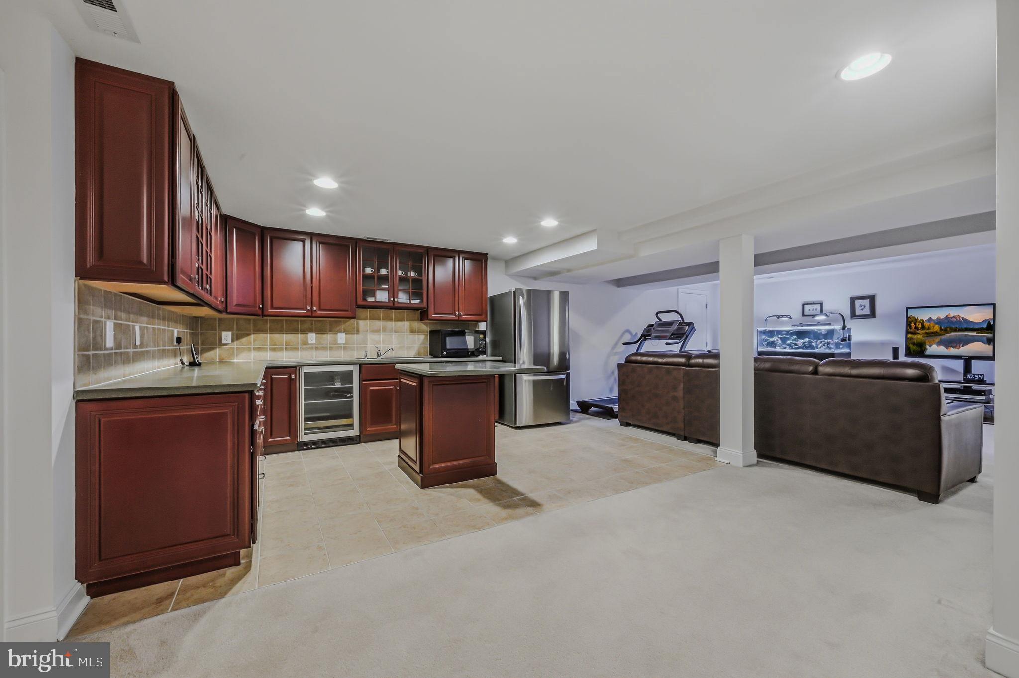 RED LION CHASE - Residential