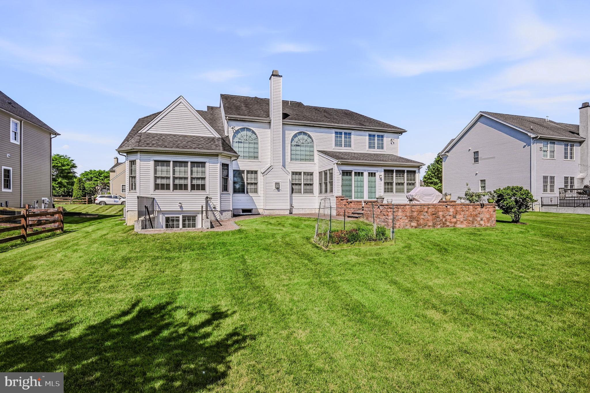 RED LION CHASE - Residential