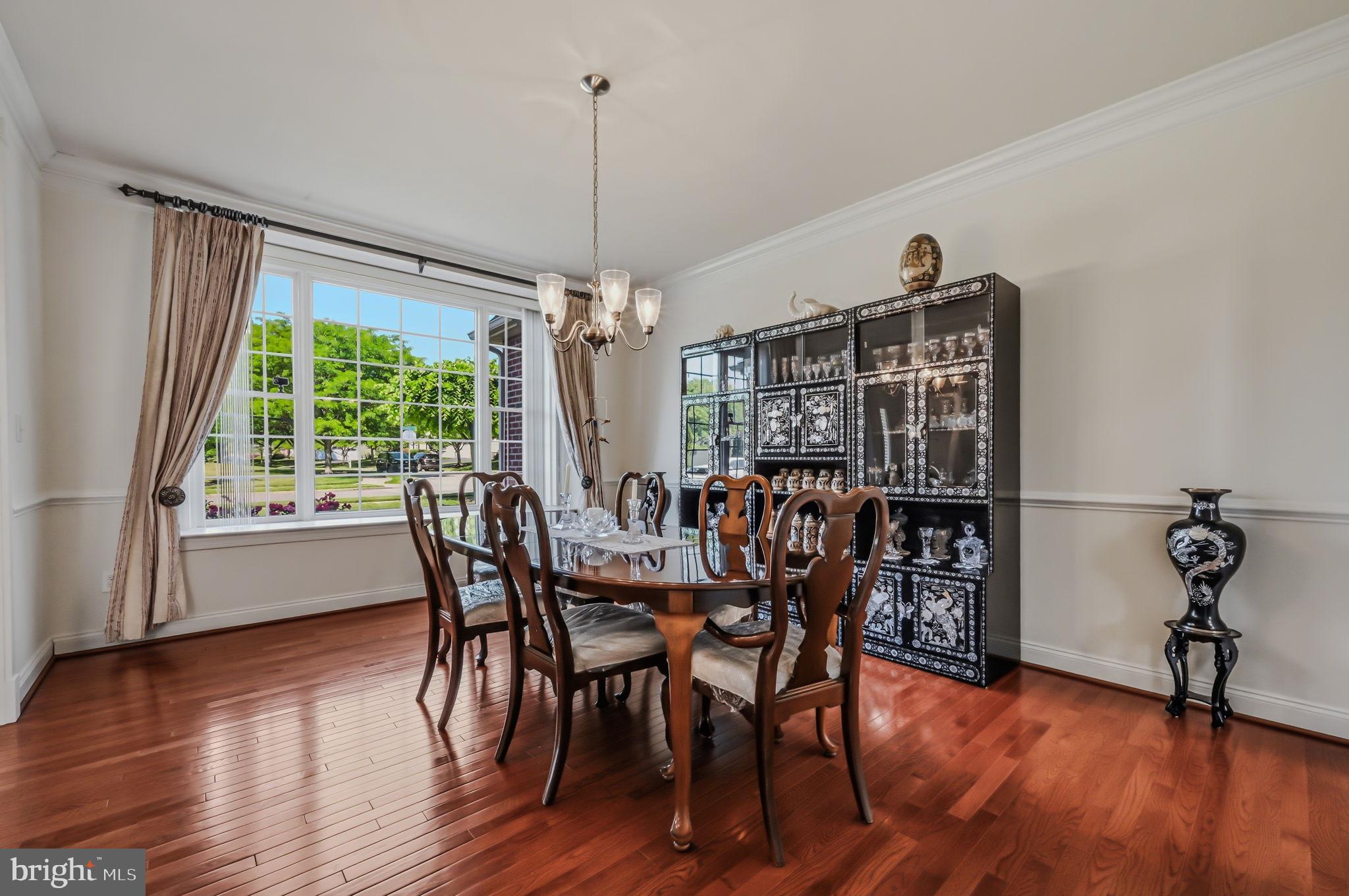 RED LION CHASE - Residential
