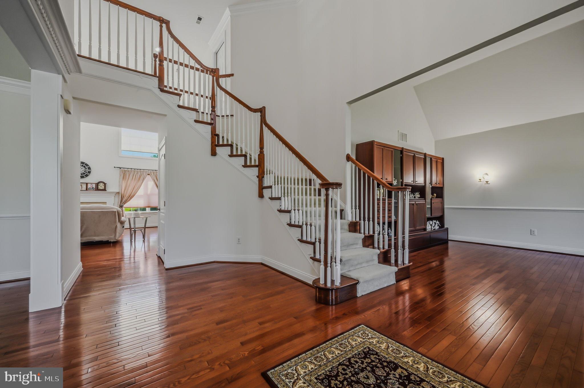 RED LION CHASE - Residential